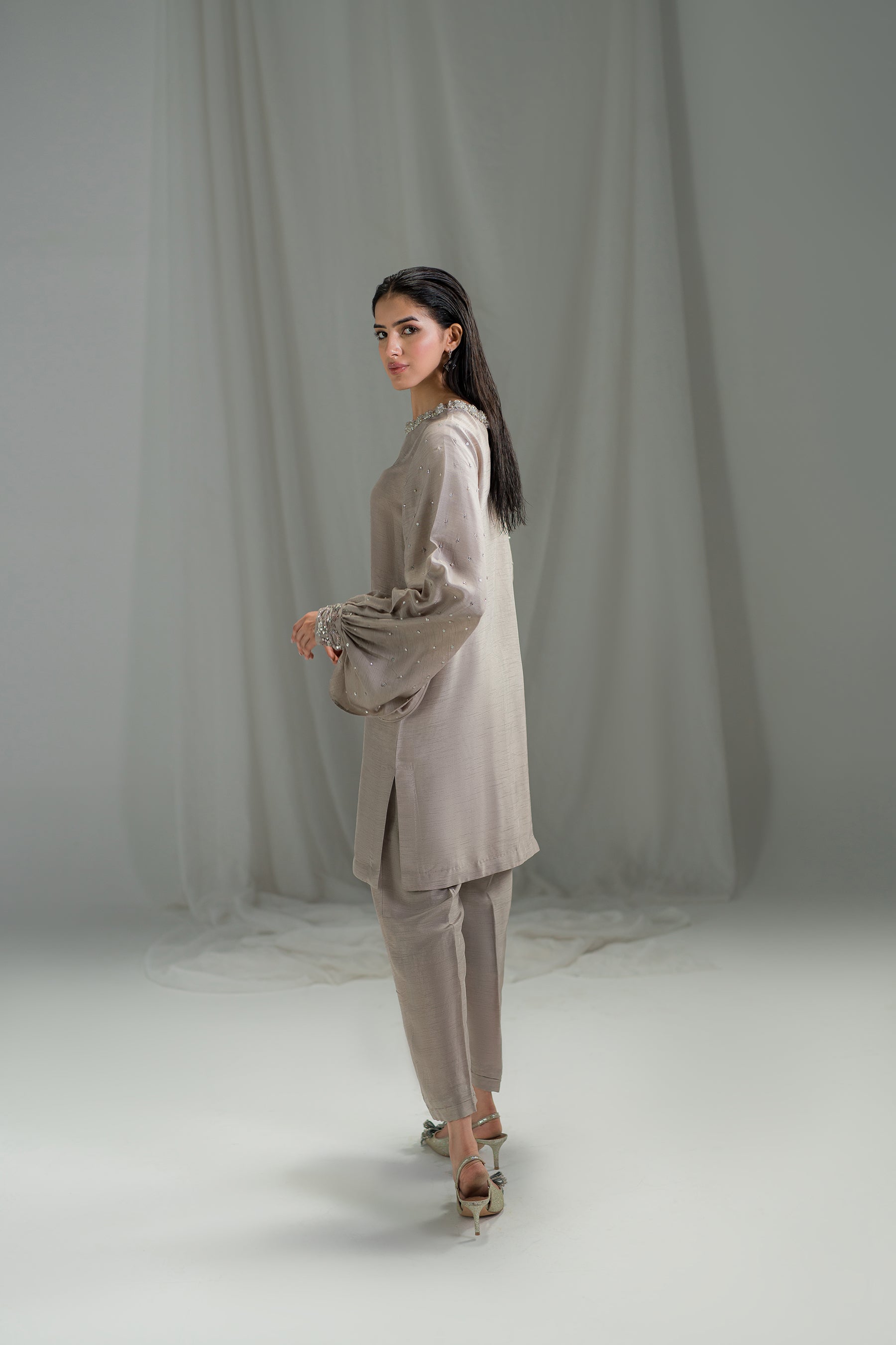 Pakistani Dusty Lavender Embellished Raw Silk Salwar Kameez (2-Piece) - Image 5