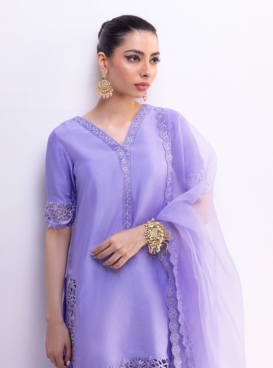 Lavender Cutwork Raw Silk & Organza Kurta Set (3-Piece) - Image 2