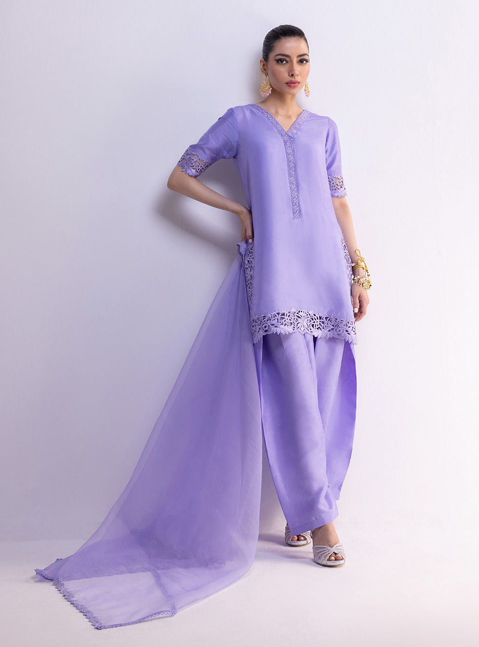 Lavender Cutwork Raw Silk & Organza Kurta Set (3-Piece) - Image 5