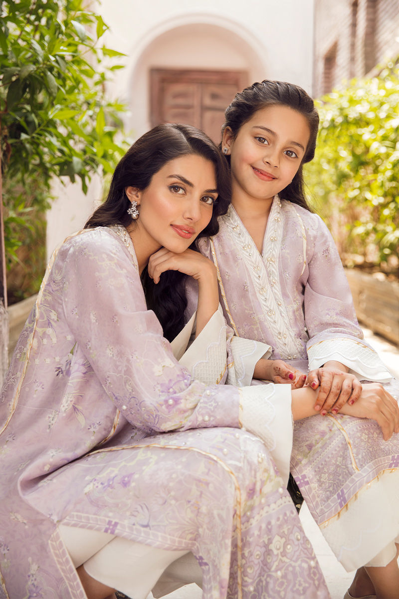 Pakistani Lavender Embroidered Raw Silk Salwar Kameez (3-Piece) - Image 5