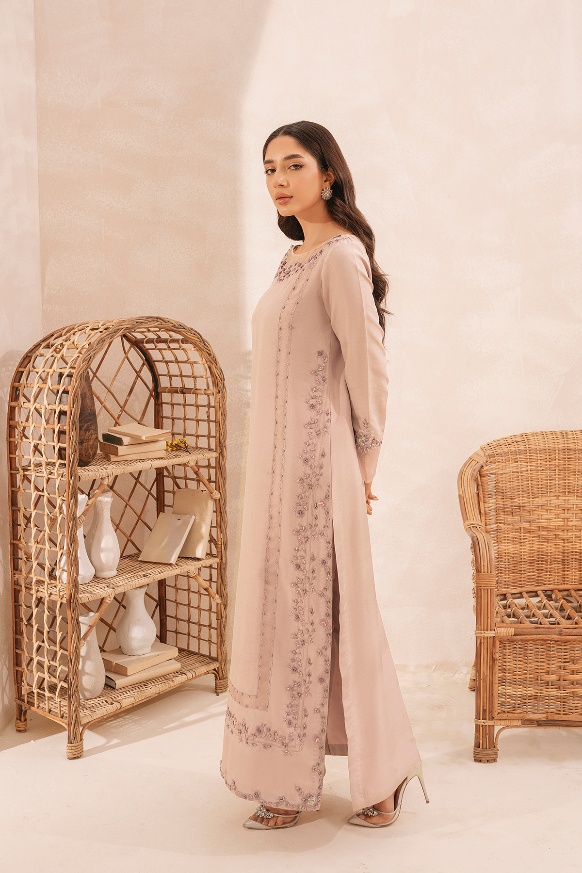 Pakistani Lilac Embroidered Raw Silk Salwar Kameez (3-Piece) - Image 2