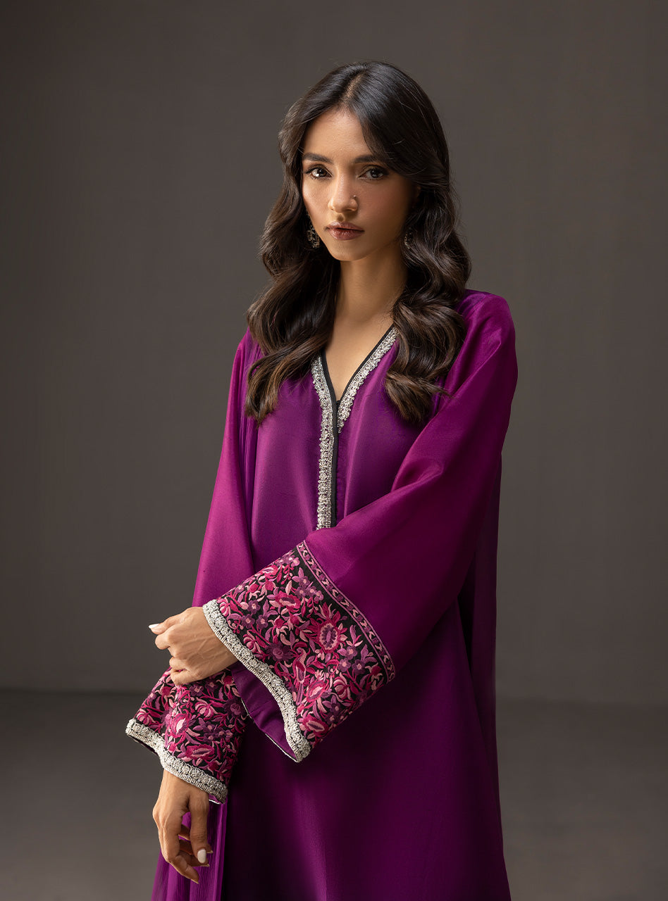 Plum to Black Embroidered Raw Silk Salwar Kameez (3-Piece) - Image 2