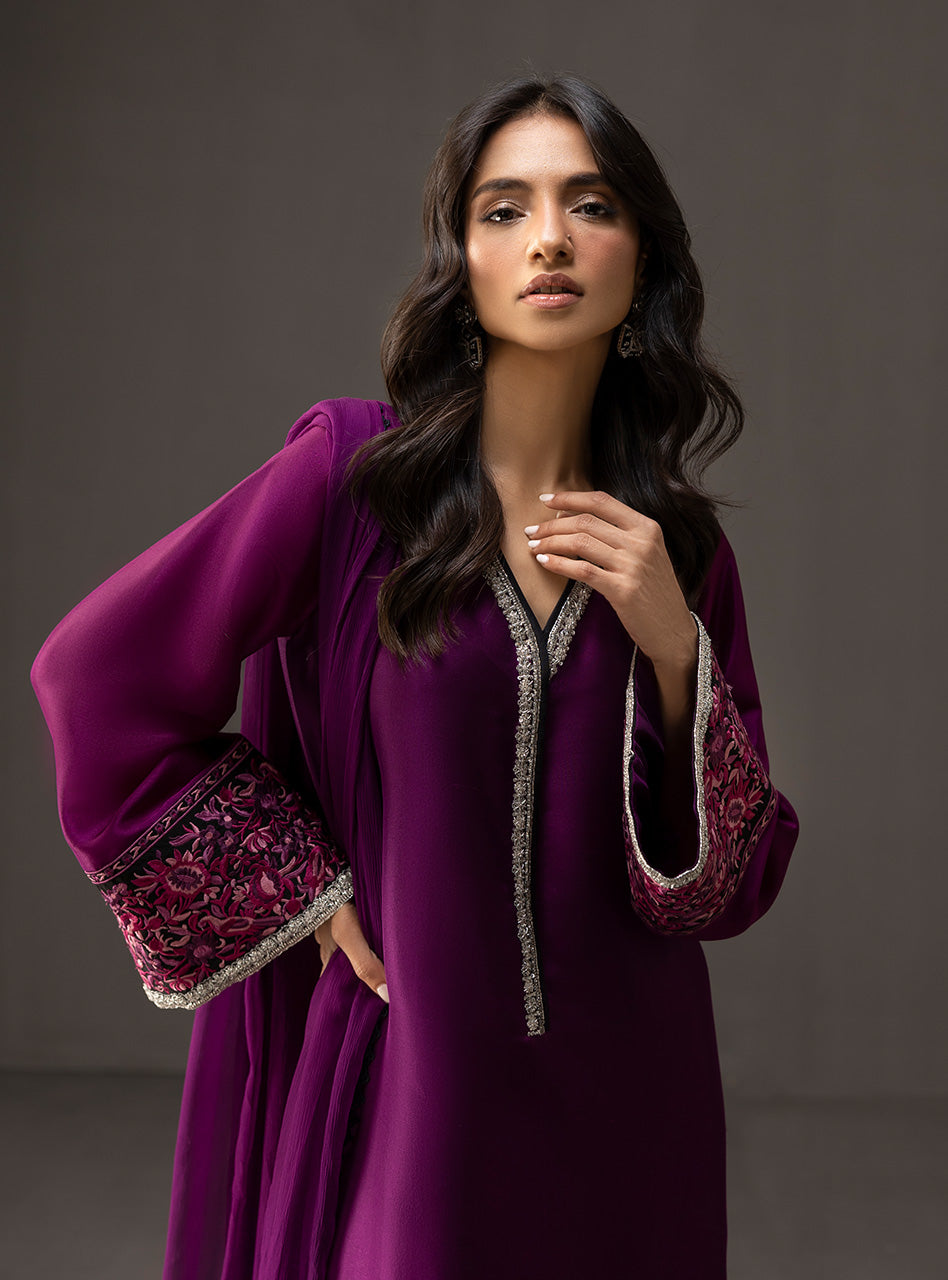 Plum to Black Embroidered Raw Silk Salwar Kameez (3-Piece) - Image 4