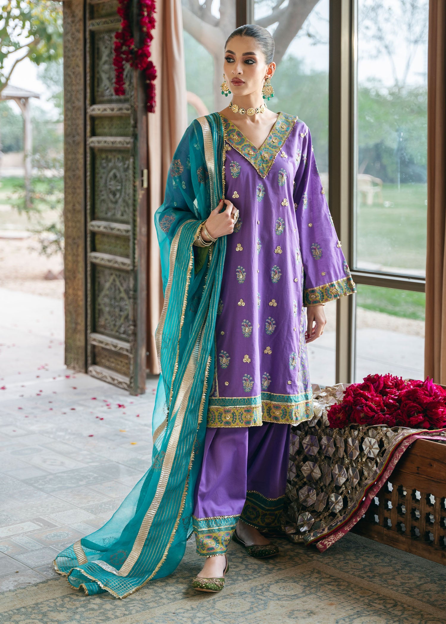 Pakistani Lilac Block Printed Silk Kurta Set (3-Piece) - Image 2