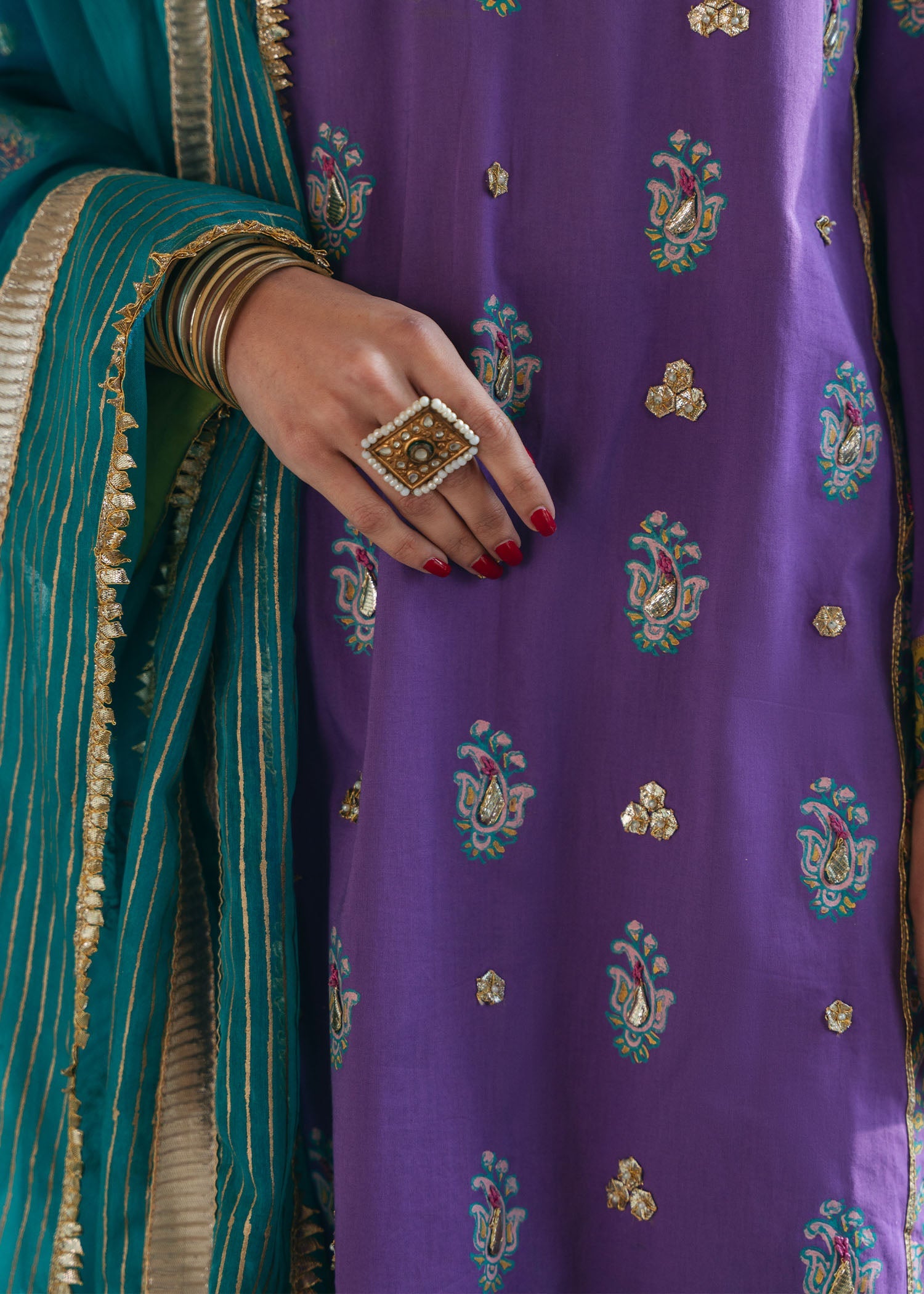 Pakistani Lilac Block Printed Silk Kurta Set (3-Piece) - Image 3