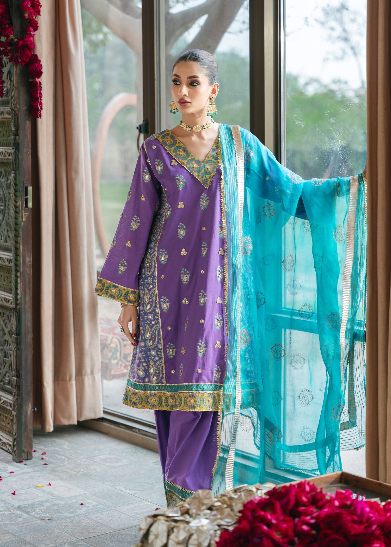 Pakistani Lilac Block Printed Silk Kurta Set (3-Piece) - Image 5