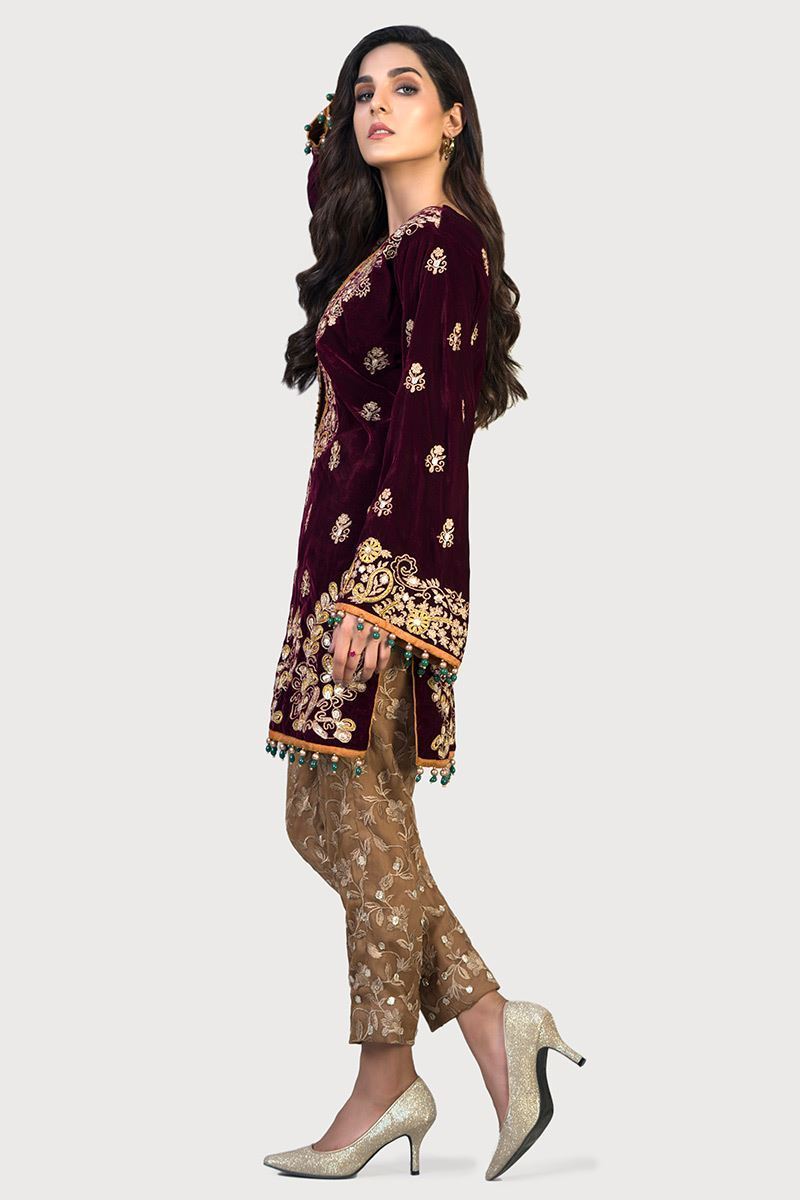 Pakistani Plum Gota-Embroidered Velvet Salwar Kameez (3-Piece) - Image 3