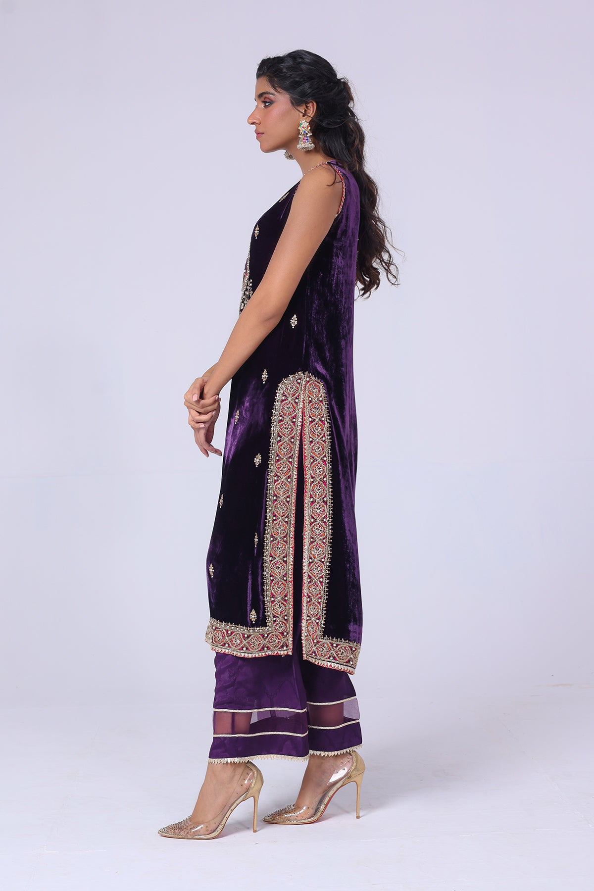 Deep Purple Embellished Velvet Salwar Kameez (2-Piece) - Image 3