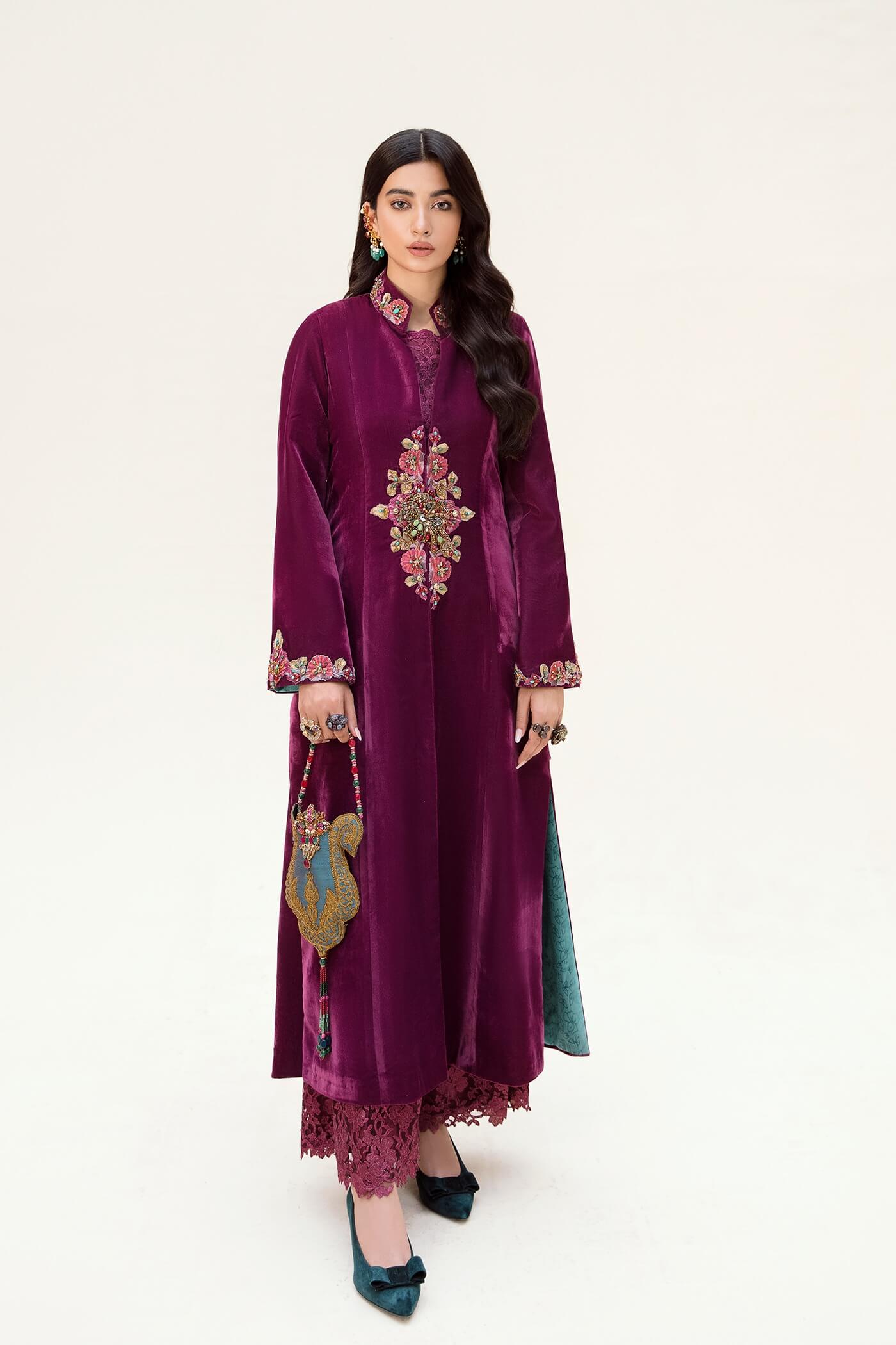Pakistani Violet Zardozi Velvet Salwar Kameez (3-Piece) - Image 4