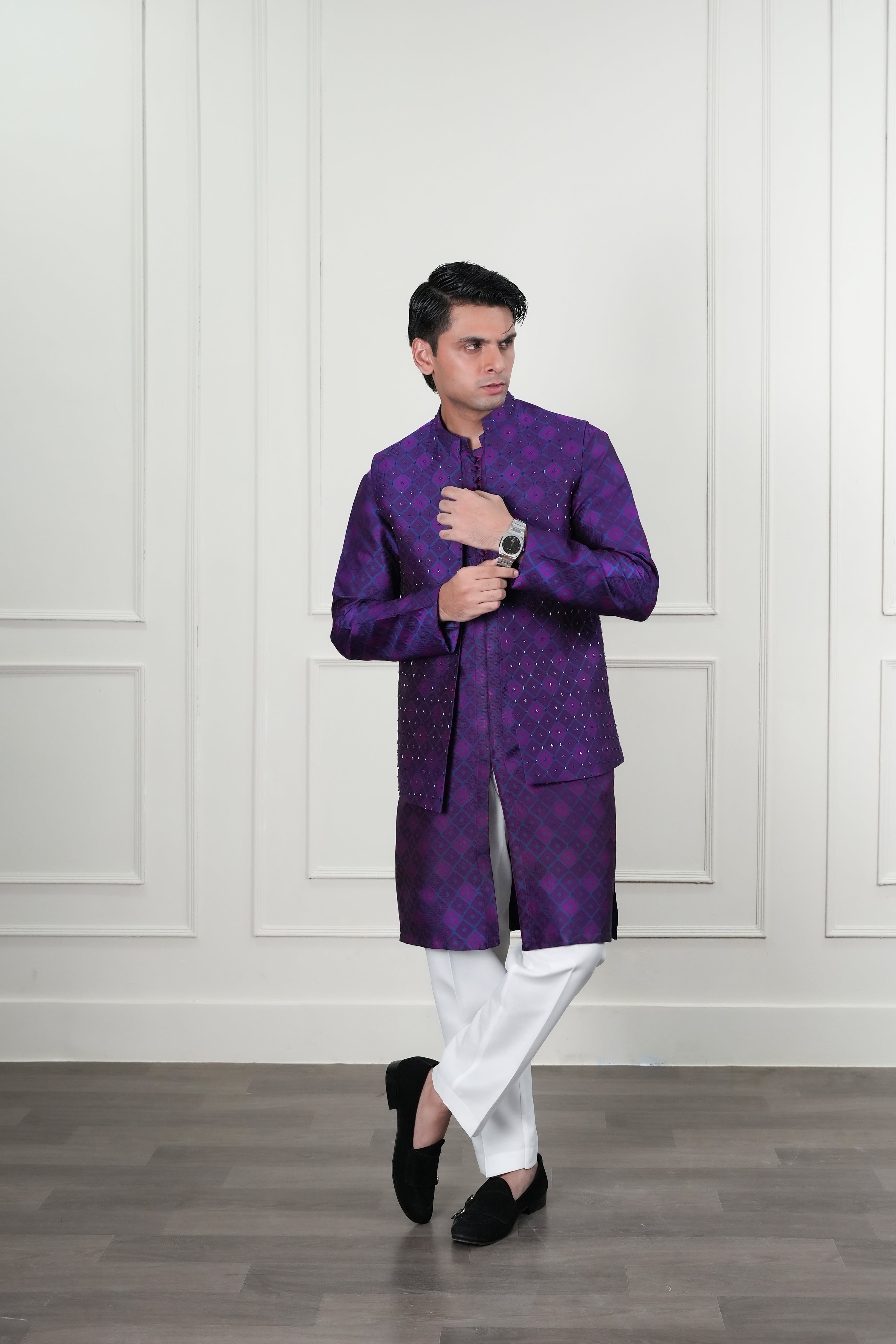 Purple Cutdana Self Jamawar Waistcoat Kurta (3-Piece) - Image 2