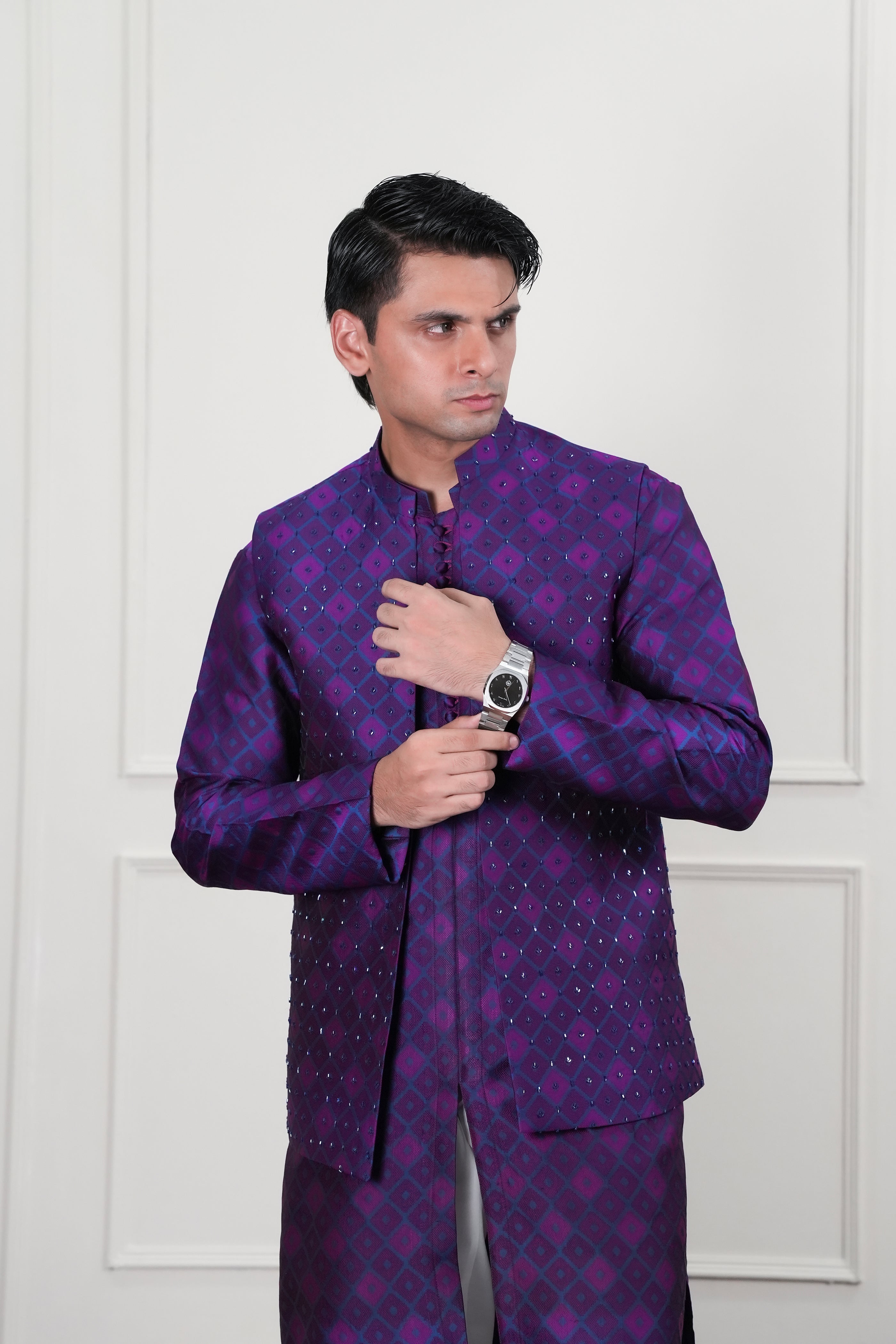 Purple Cutdana Self Jamawar Waistcoat Kurta (3-Piece) - Image 5