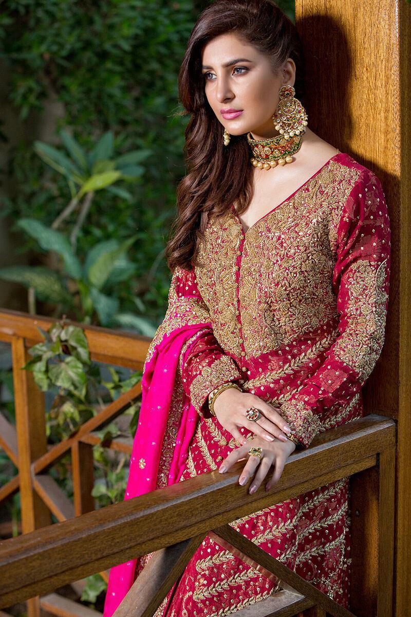 Pakistani Deep Red Zardozi Jamawar Bridal Gharara (3-Piece) - Image 1
