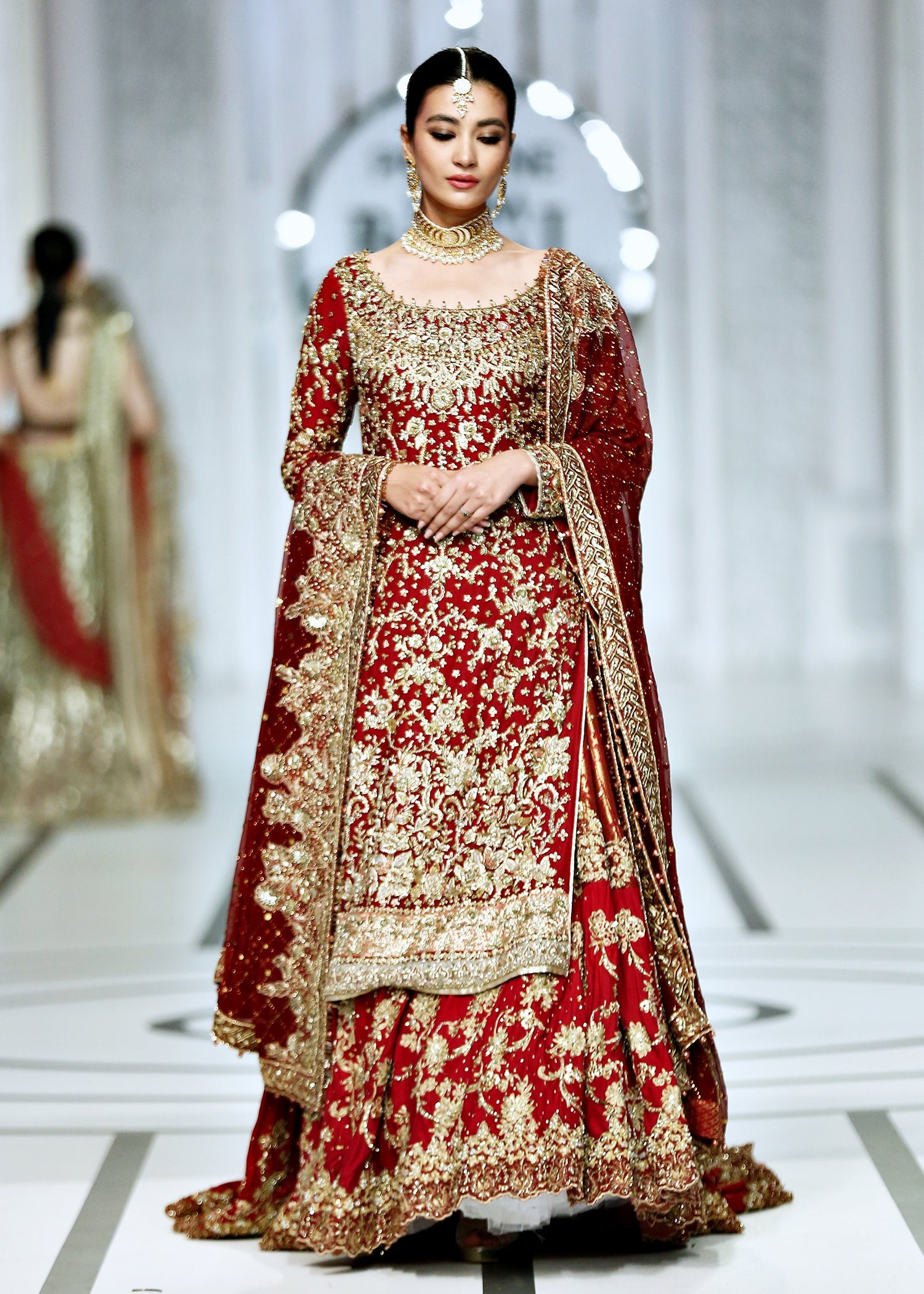 Pakistani Scarlet Red Zardozi Silk Mesori Gharara (3-Piece) - Image 6