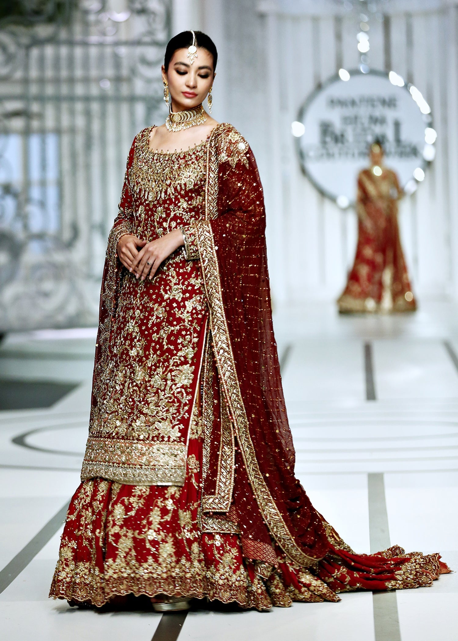 Pakistani Scarlet Red Zardozi Silk Mesori Gharara (3-Piece) - Image 7