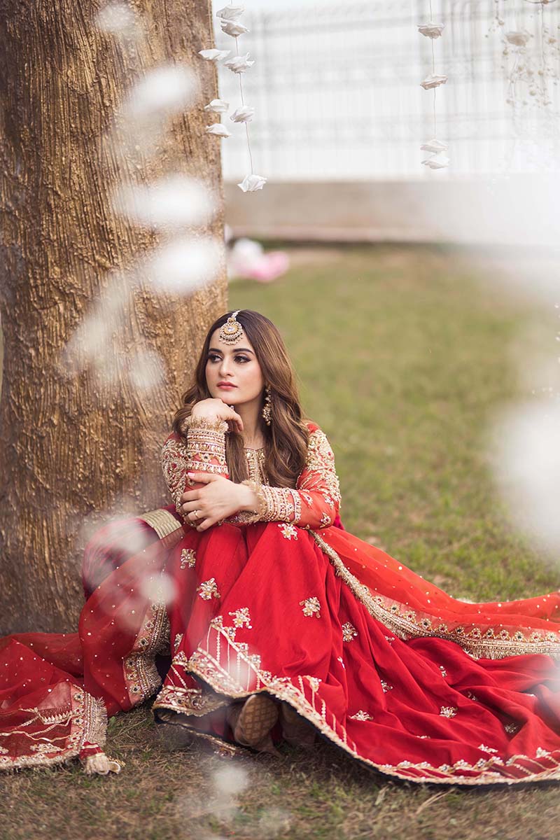 Pakistani Red Embroidered Organza & Raw Silk Farshi Gharara (3-Piece) - Image 3