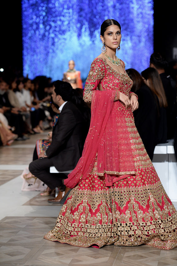 Vermillion Zardozi Jamawar Bridal Gown (2-Piece) - Image 4