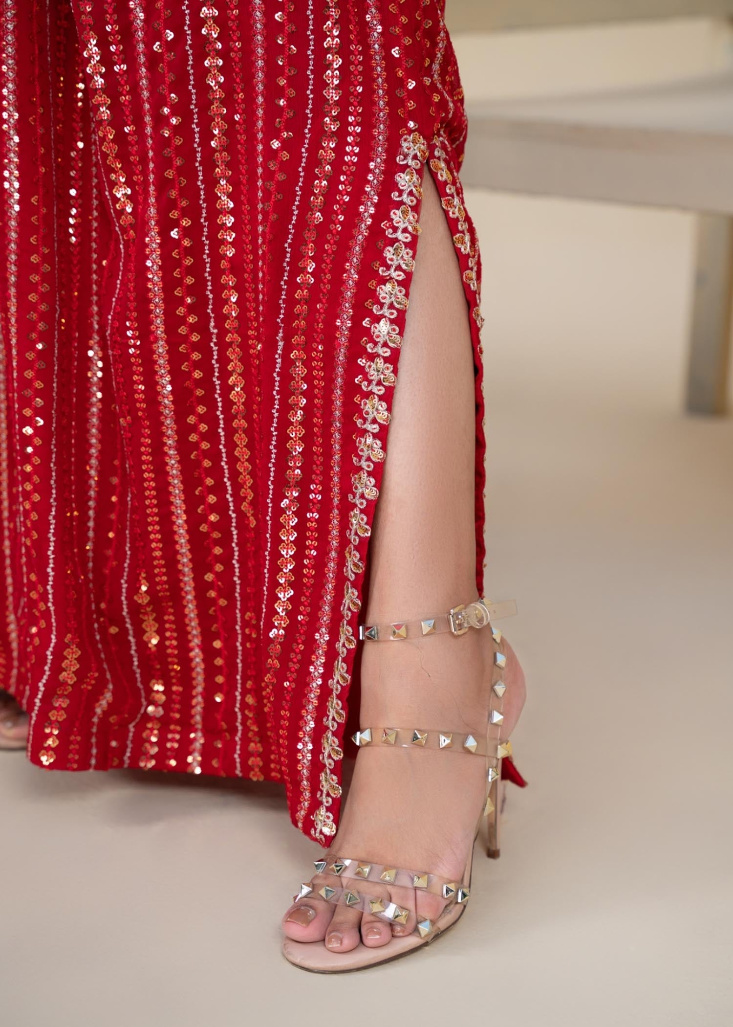 Red Embroidered Chiffon Kaftan (1-Pc) - Image 7