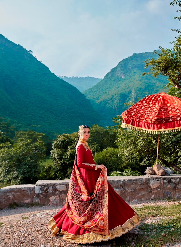 Pakistani Scarlet Embroidered Crepe de Chine Kalidaar (2-Piece) - Image 4