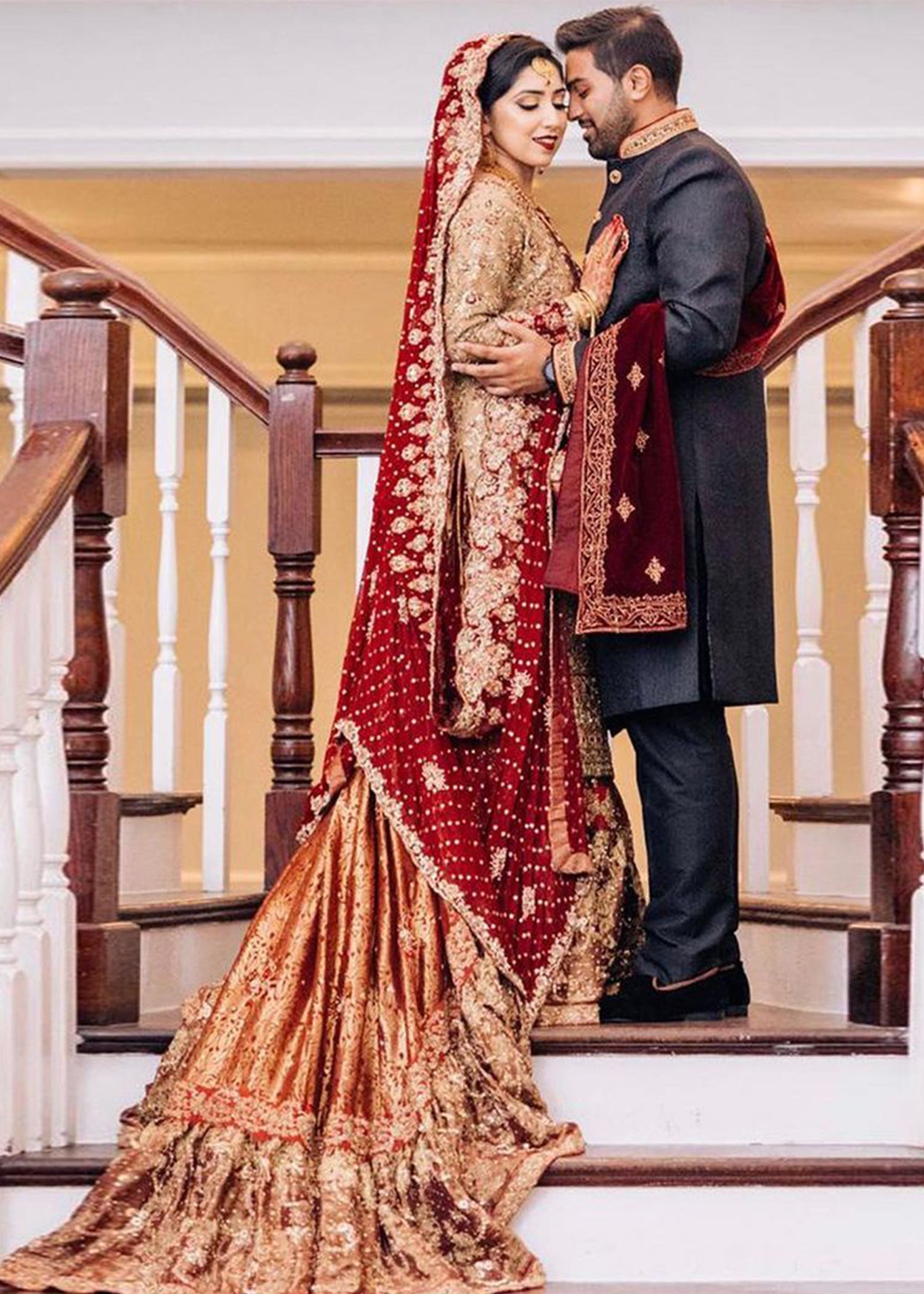 Pakistani Deep Red Gold Embroidered Jamawar Bridal Lehenga (3-Piece) - Image 4