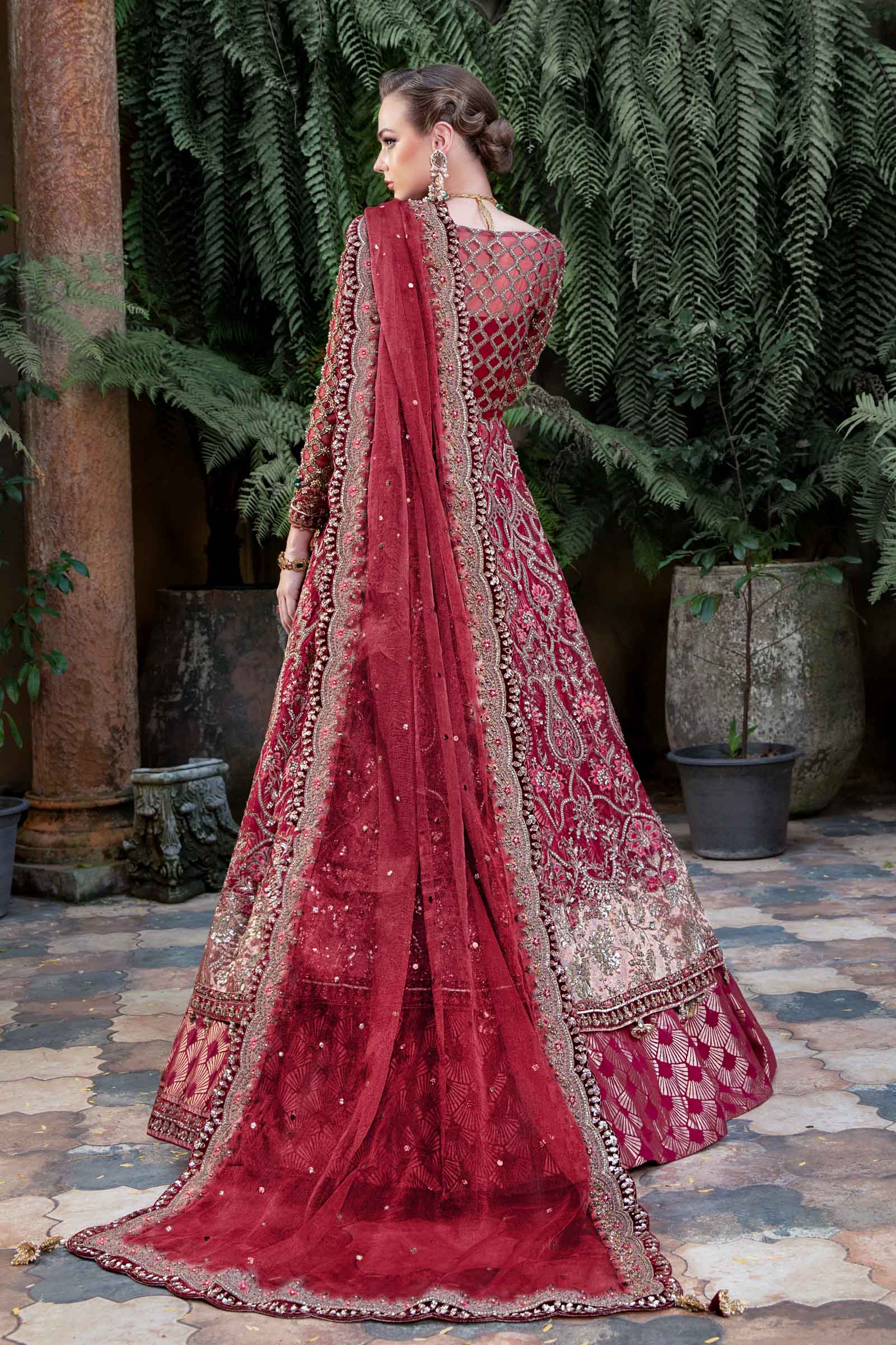 Pakistani Red Embellished Organza & Jamawar Lehenga (3-Piece) - Image 4