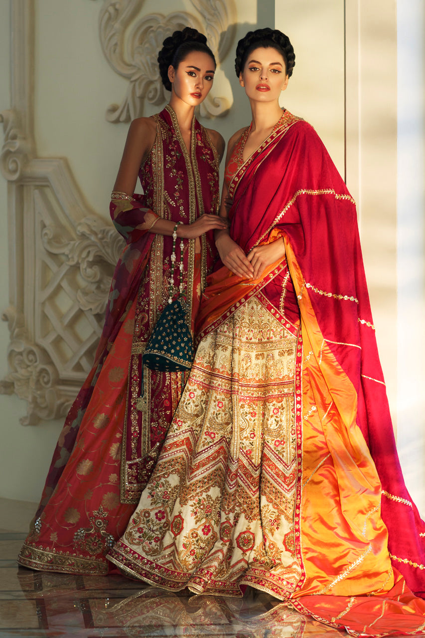 Crimson Zardozi Jamawar Lehenga Set (3-Piece) - Image 4