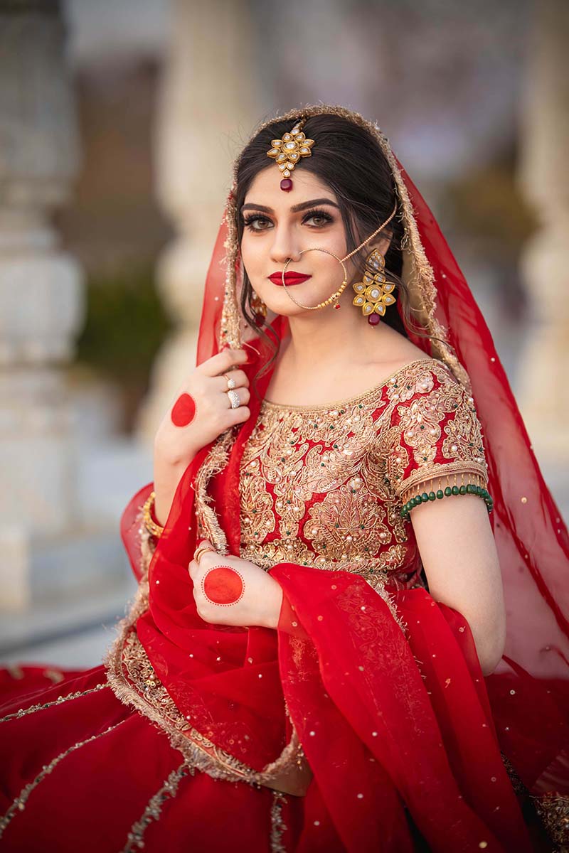 Red Embroidered Jamawar Choli with Raw Silk Lehenga (3-Piece) - Image 1