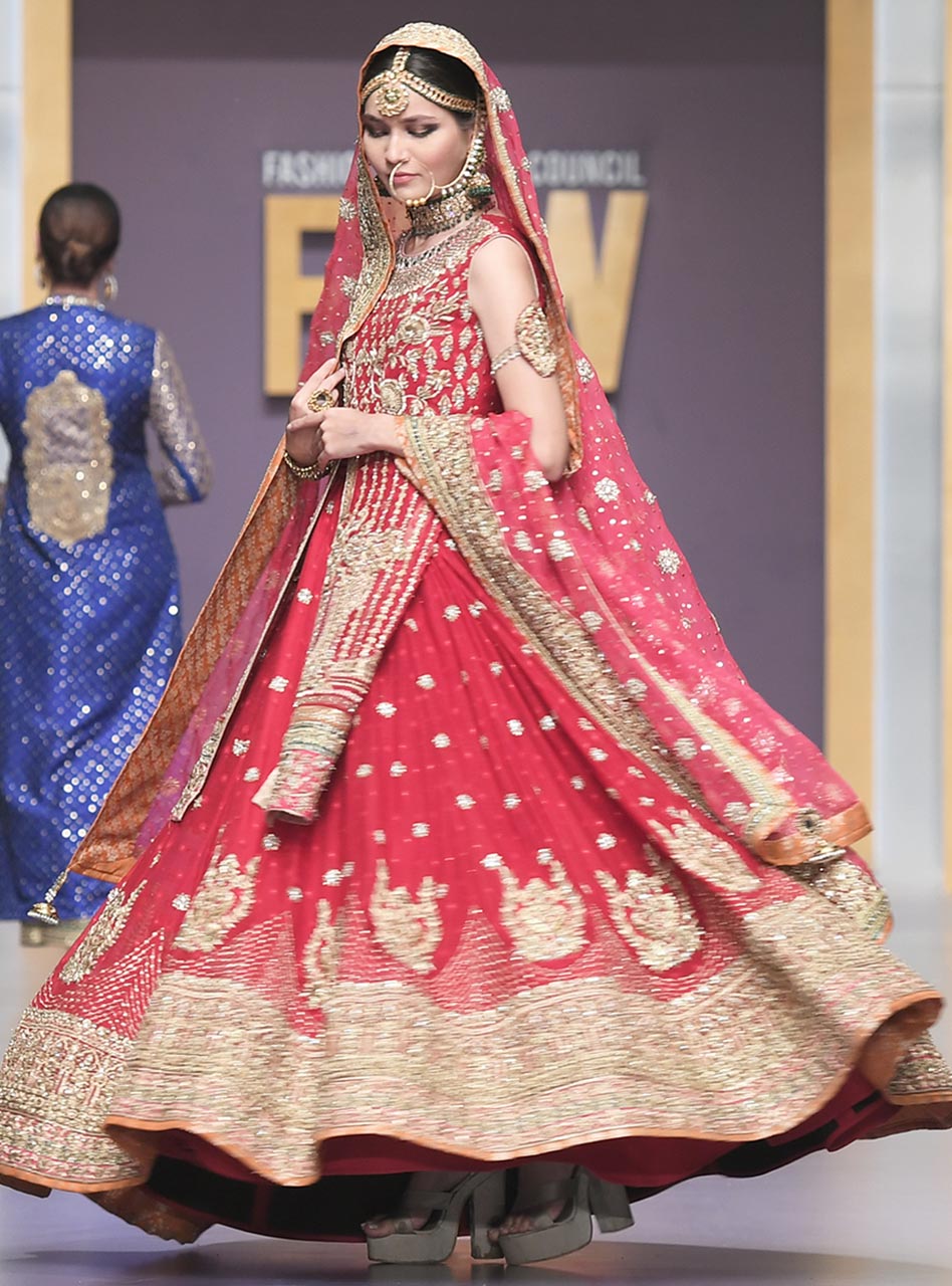 Red Embellished Khaadi Net Bridal Lehenga (3-Piece) - Image 3