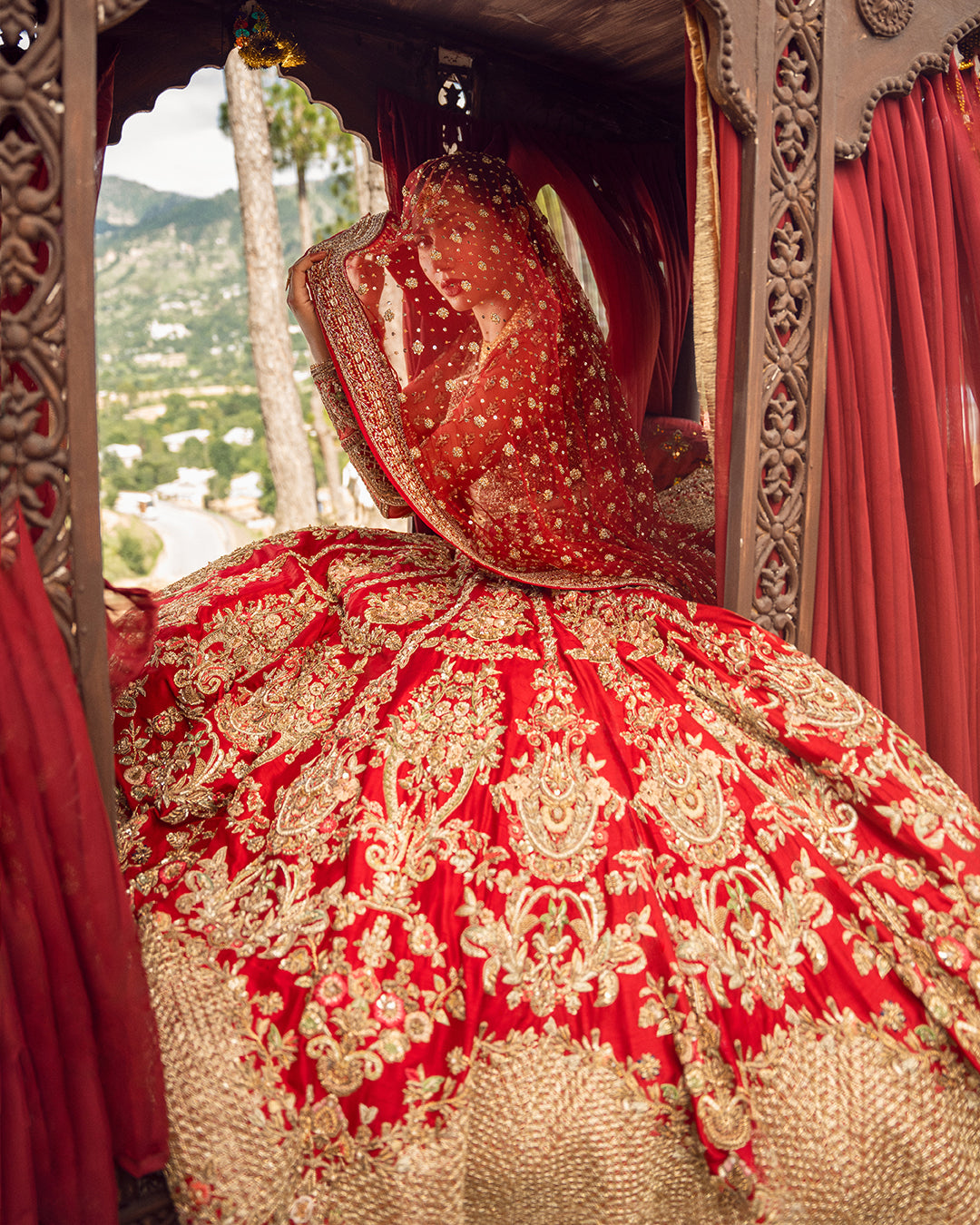Pakistani Red Zardozi Organza & Silk Lehnga Choli (3-Piece) - Image 3