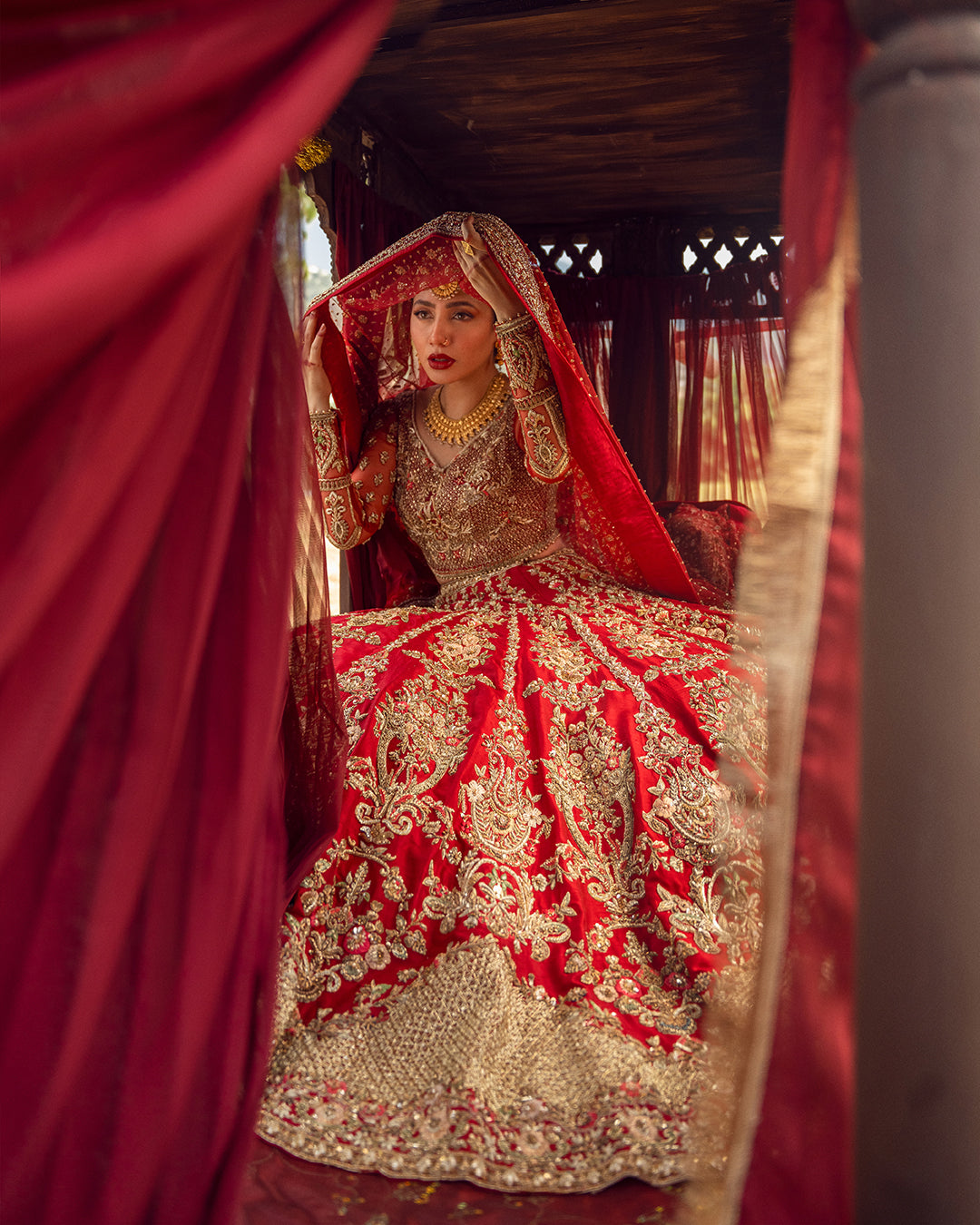 Pakistani Red Zardozi Organza & Silk Lehnga Choli (3-Piece) - Image 4