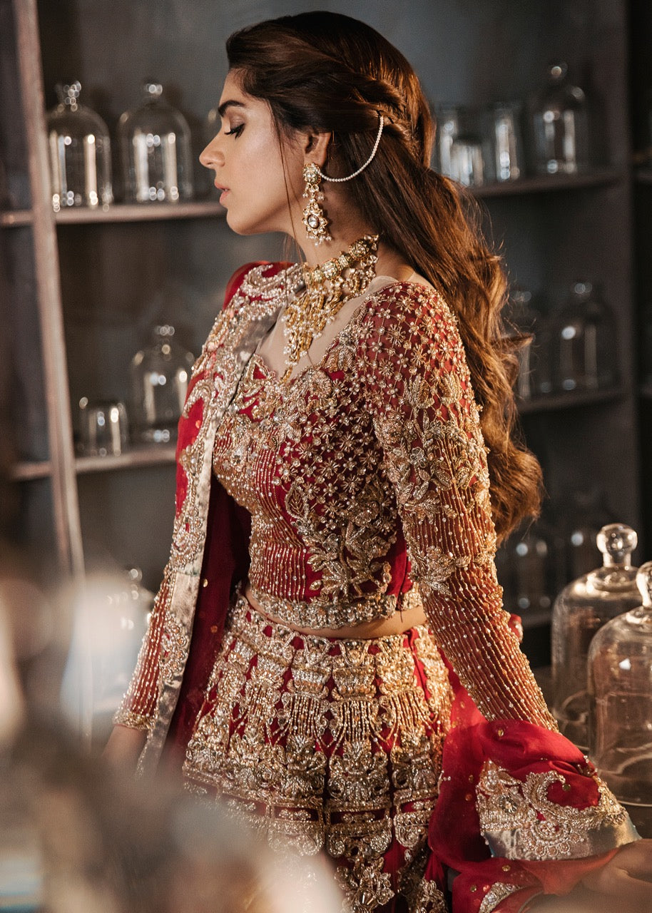 Pakistani Red Embroidered Korean Rawsilk Bridal Lehenga Choli (3-Piece) - Image 3