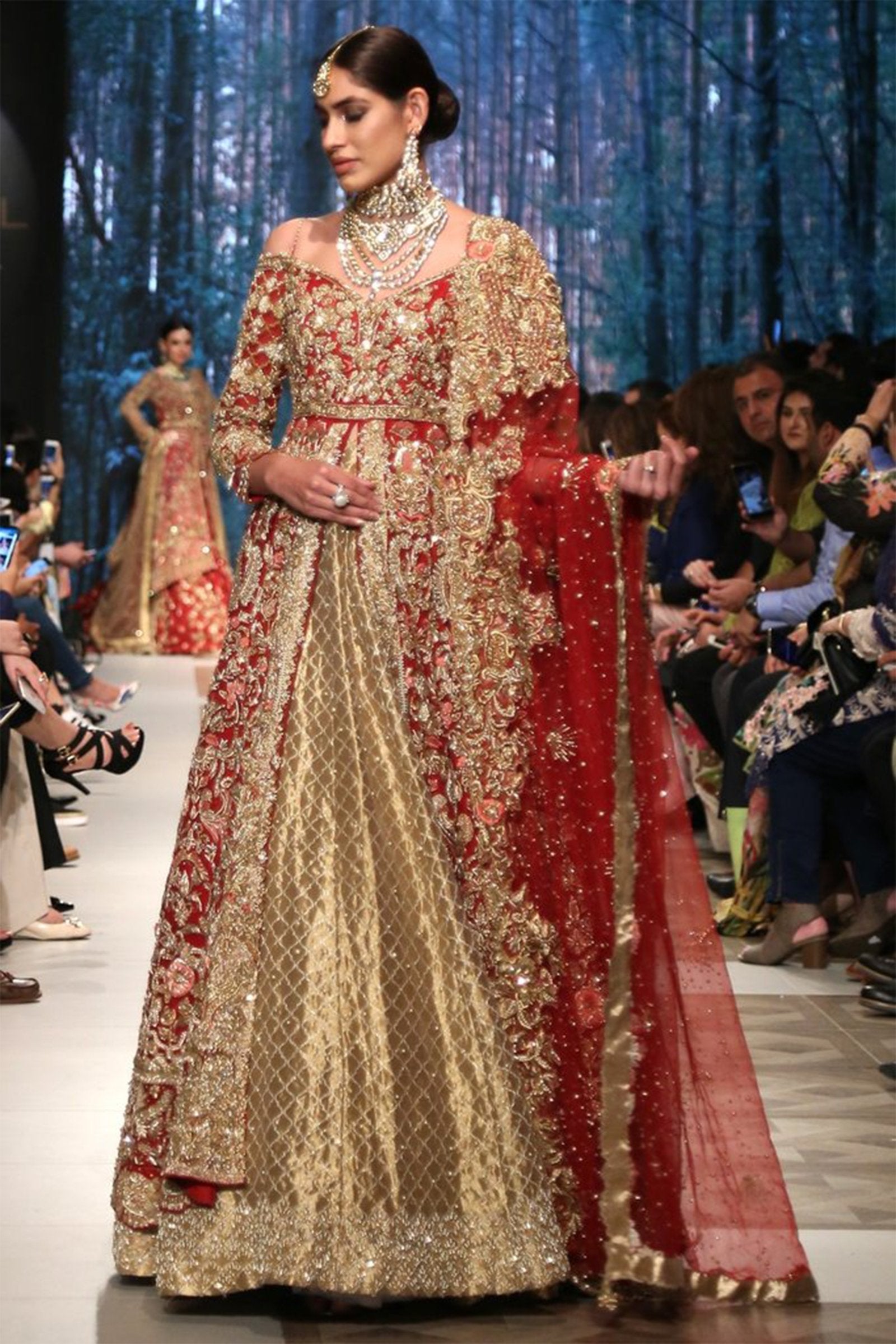 Pakistani Scarlet Red & Gold Embroidered Net Bridal Lehenga (3-Piece) - Image 3
