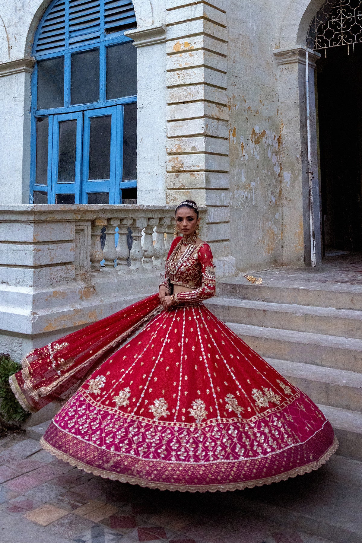 Pakistani Red Embroidered Organza Bridal Lehenga (3-Piece) - Image 4