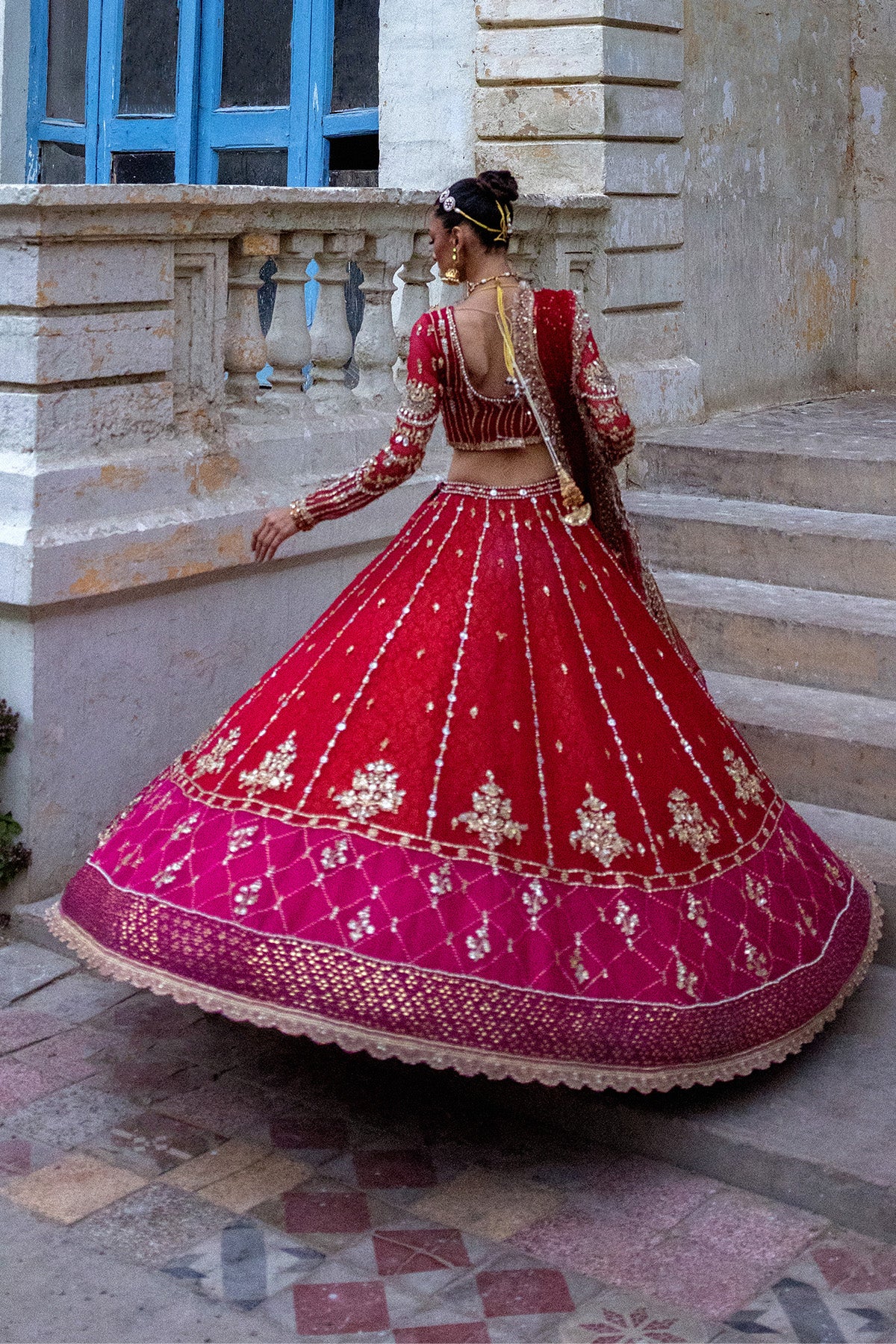 Pakistani Red Embroidered Organza Bridal Lehenga (3-Piece) - Image 5