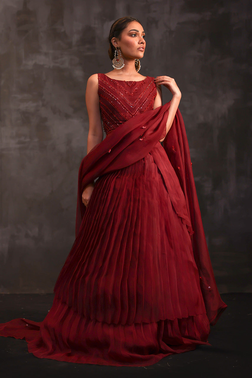 Deep Red Beaded Organza Lehenga with Jamawar Silk Chaddar (3-Piece) - Image 7