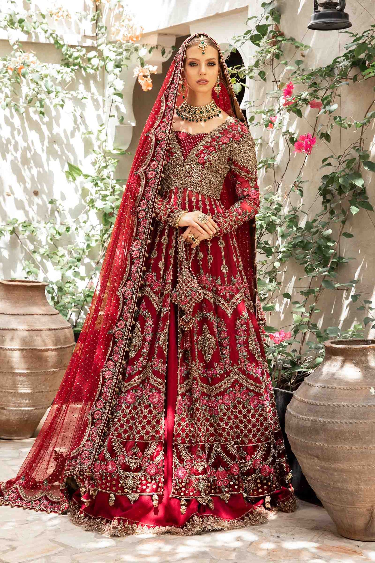 Ruby Red Embellished Organza & Jamawar Bridal Lehenga (4-Piece) - Image 4