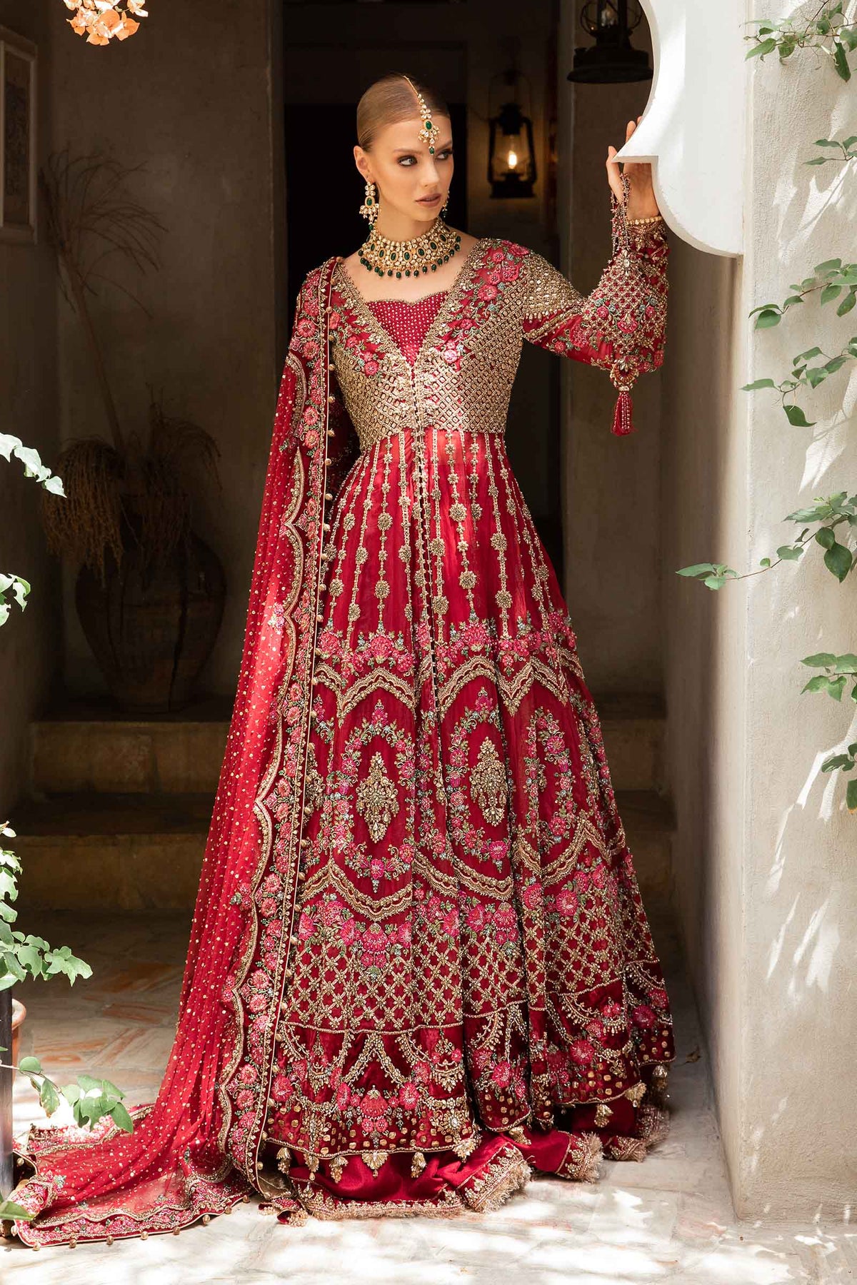 Ruby Red Embellished Organza & Jamawar Bridal Lehenga (4-Piece) - Image 5