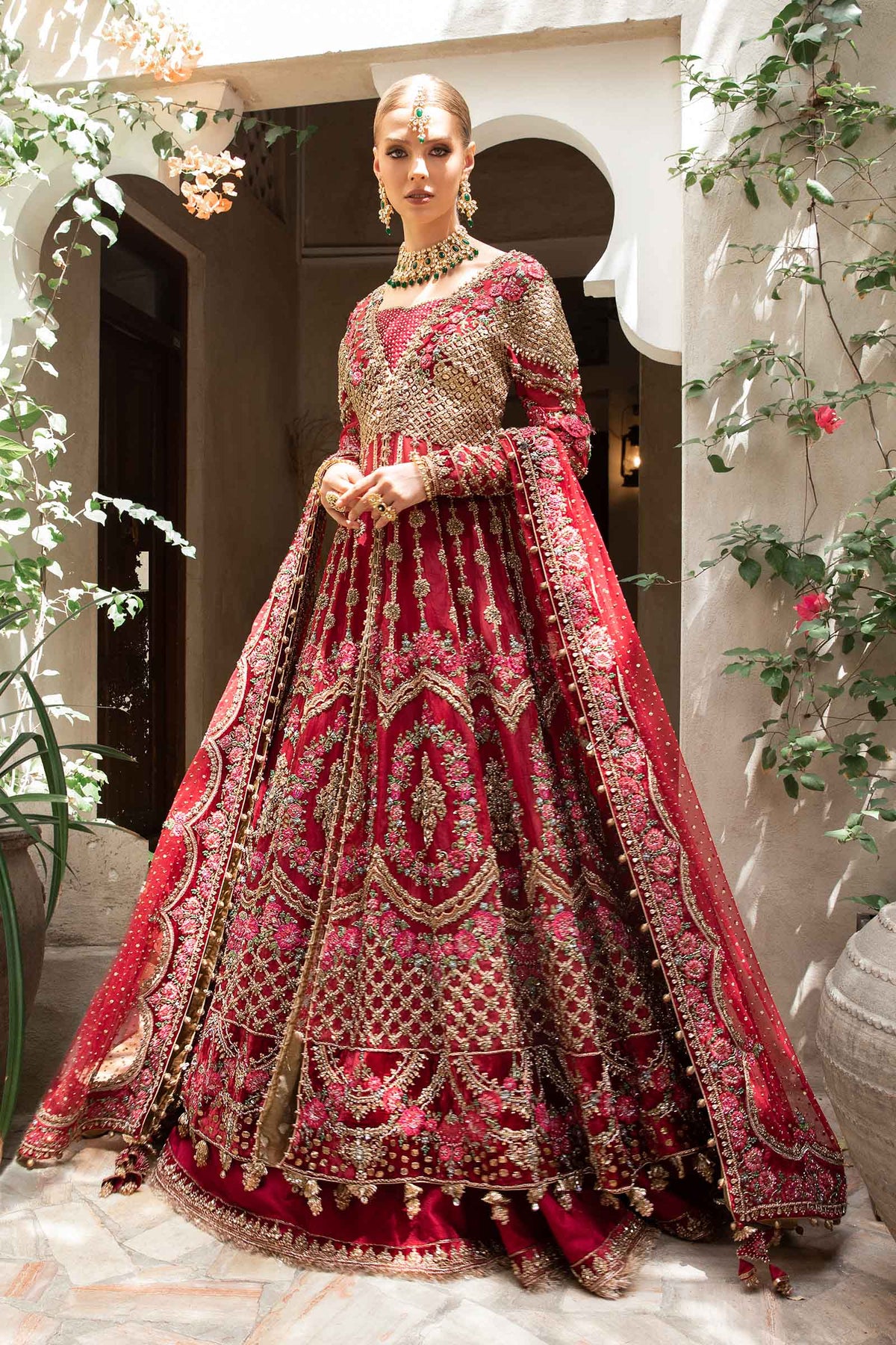 Ruby Red Embellished Organza & Jamawar Bridal Lehenga (4-Piece) - Image 6