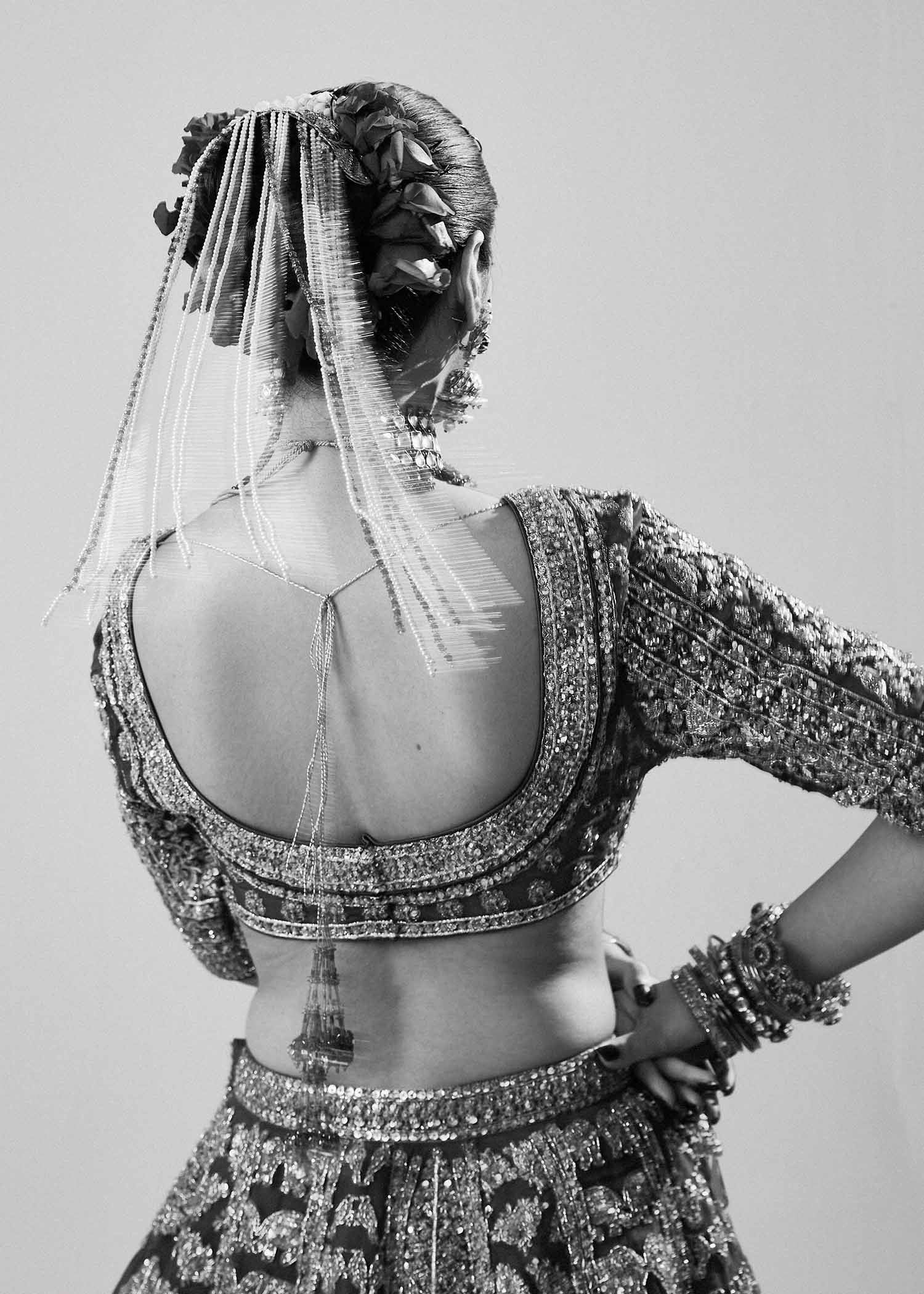 Red Embroidered Pure Organza Lehenga Choli (3-Piece) - Image 16