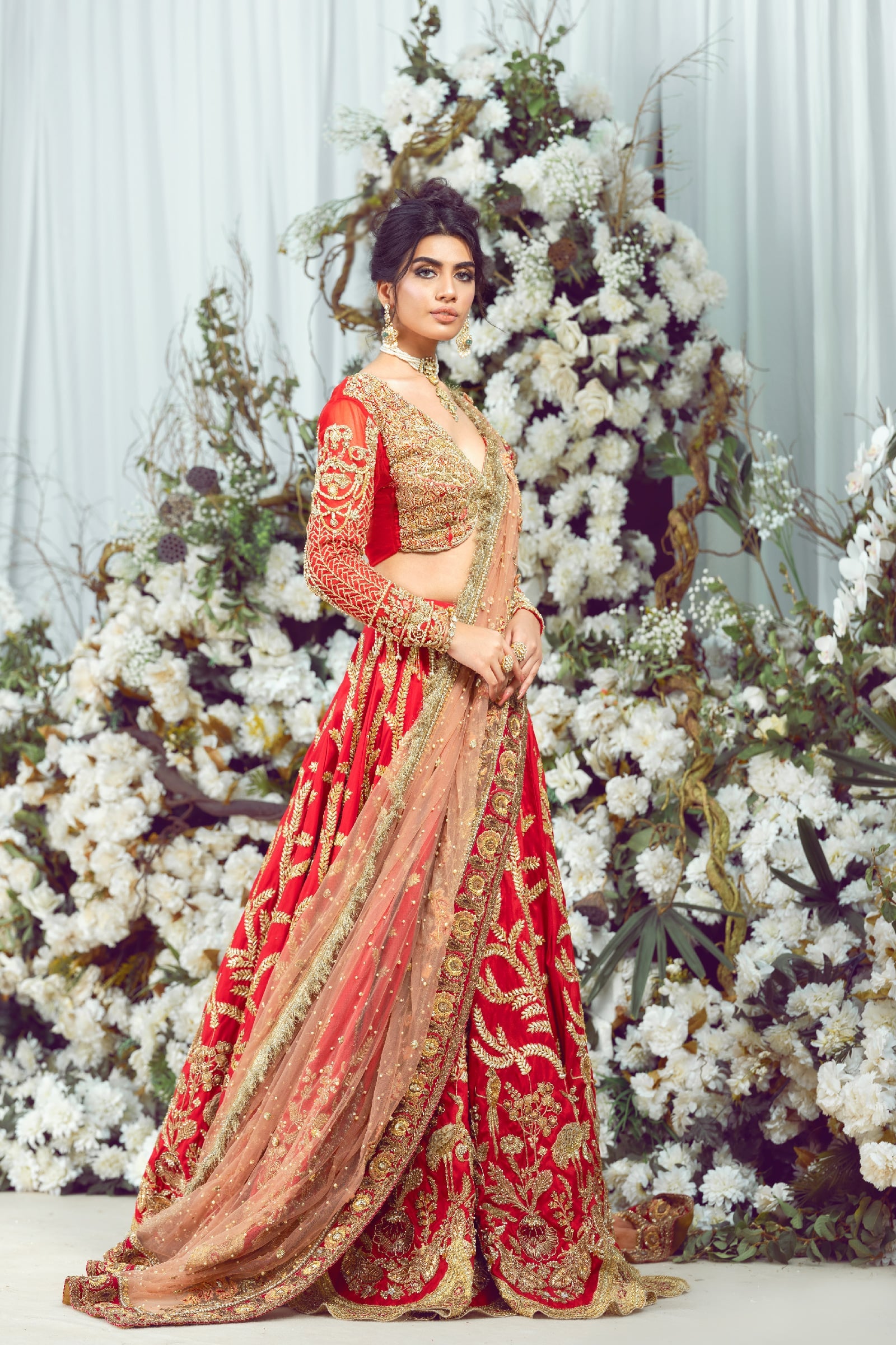 Pakistani Scarlet Dabka Kora Naqshi Raw Silk Lehenga Choli (3-Piece) - Image 4