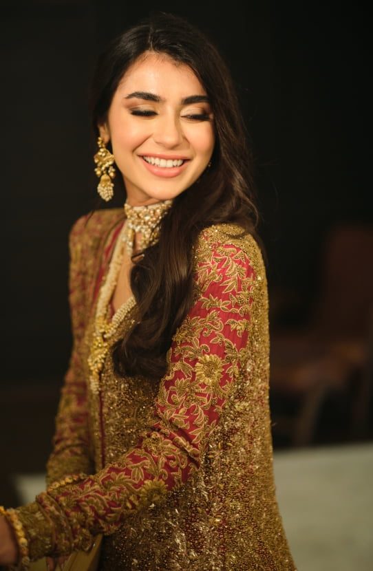 Red & Maroon Zardozi Raw Silk Lehenga Gown (3-Piece) - Image 5