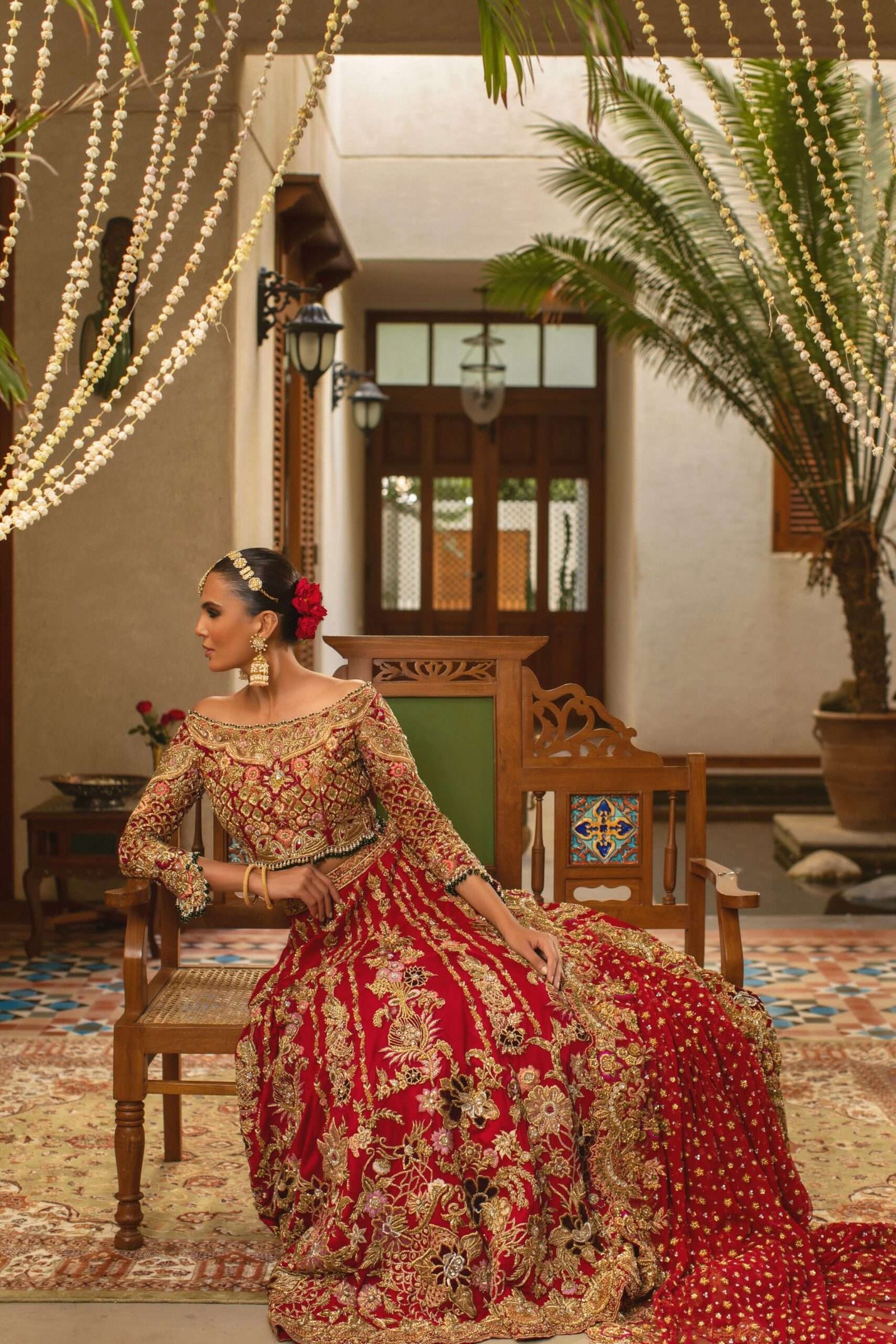 Pakistani Deep Red Zardozi Kamdani Silk Bridal Lehenga (3-Piece) - Image 4