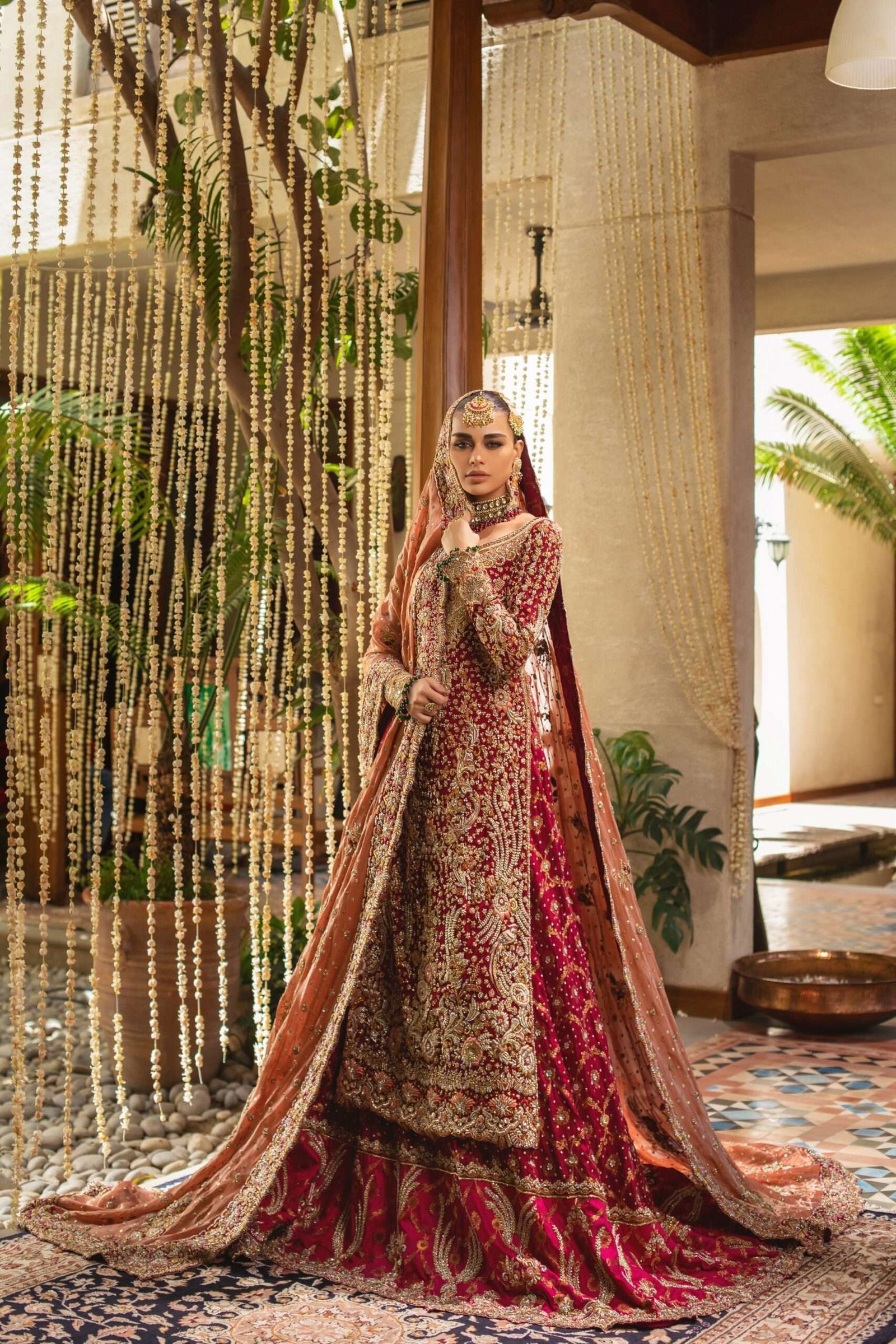 Pakistani Red Naqshi Kamdaani Silk Bridal Lehenga (3-Piece) - Image 10