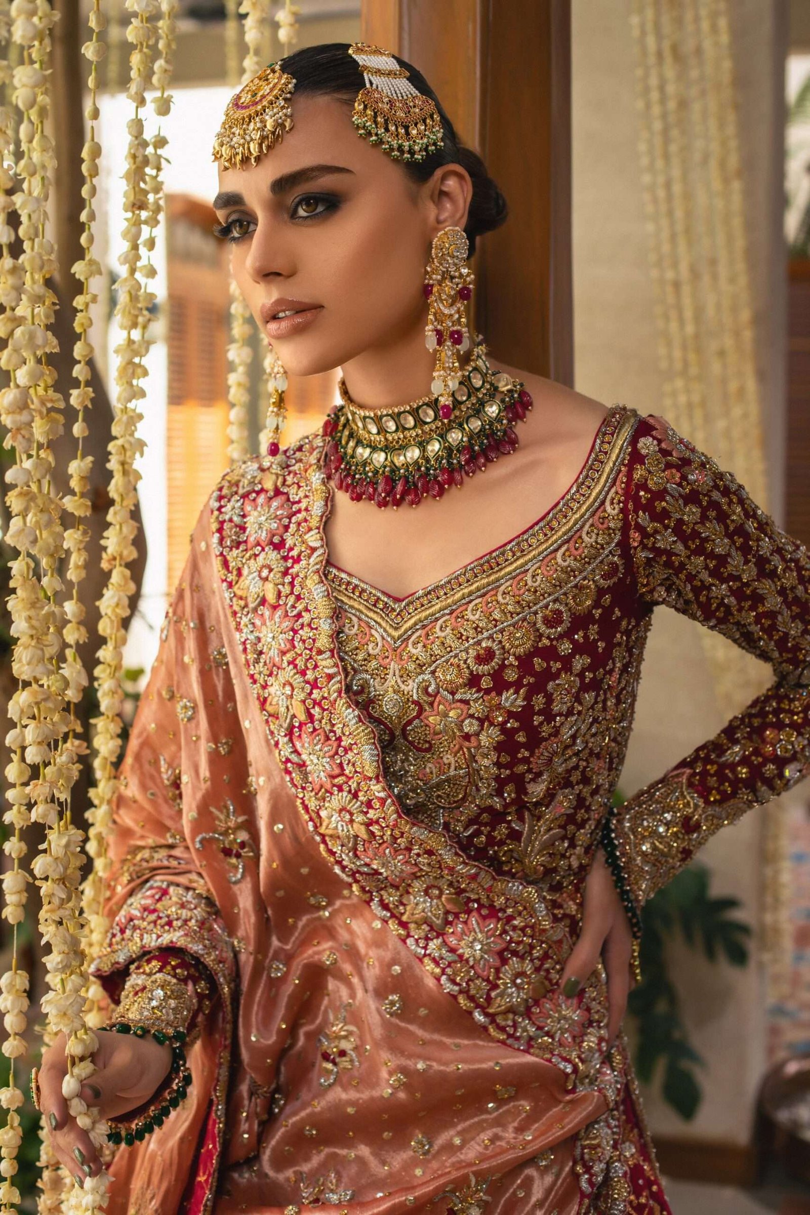Pakistani Red Naqshi Kamdaani Silk Bridal Lehenga (3-Piece) - Image 4
