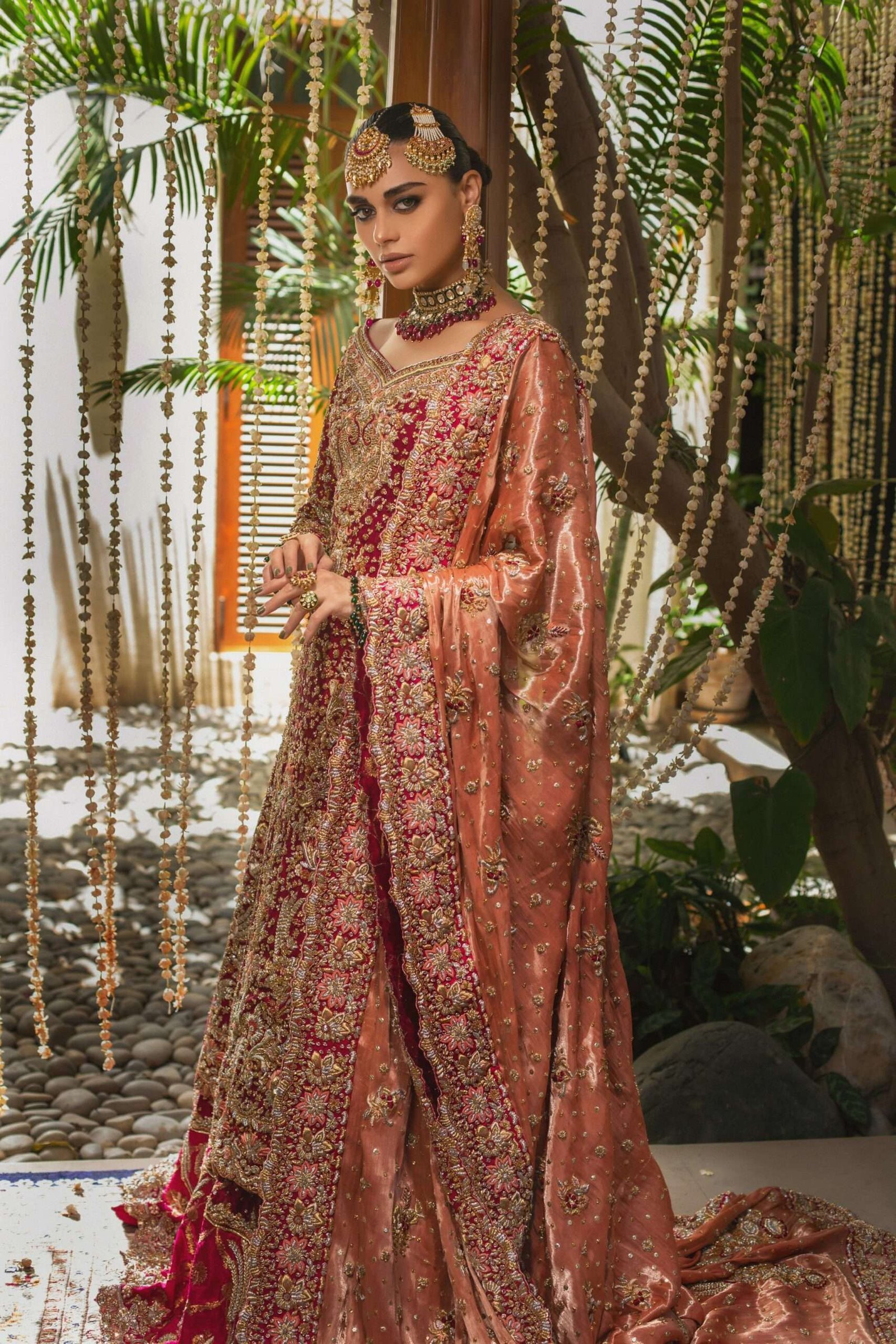 Pakistani Red Naqshi Kamdaani Silk Bridal Lehenga (3-Piece) - Image 9