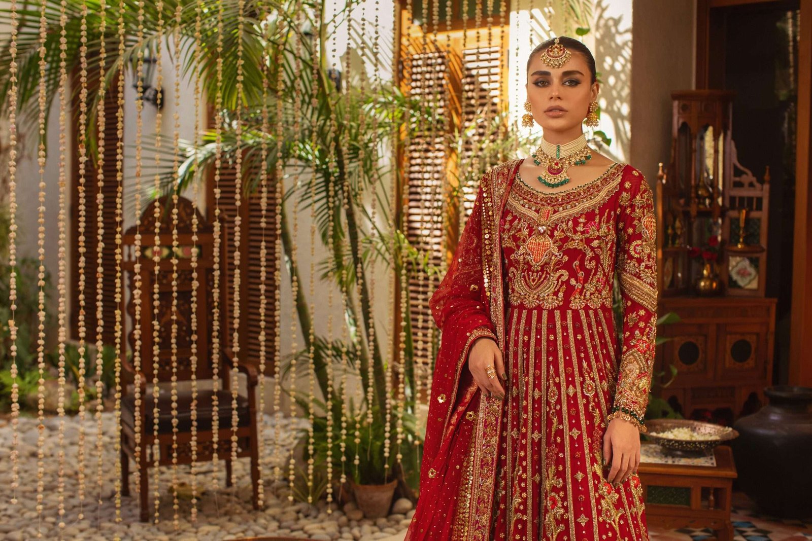 Pakistani Red Naqshi Embroidered Silk Bridal Lehenga (2-Piece) - Image 8