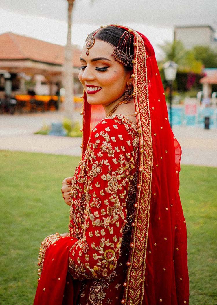 Pakistani Crimson Red Embroidered Silk Bridal Lehenga (3-Piece) - Image 6