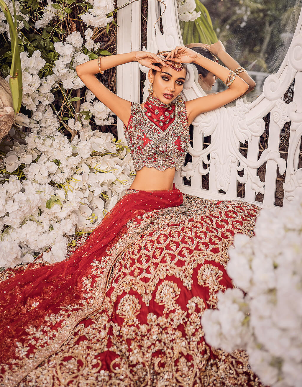 Pakistani Scarlet Red Embroidered Silk Lehenga Choli (3-Piece) - Image 5