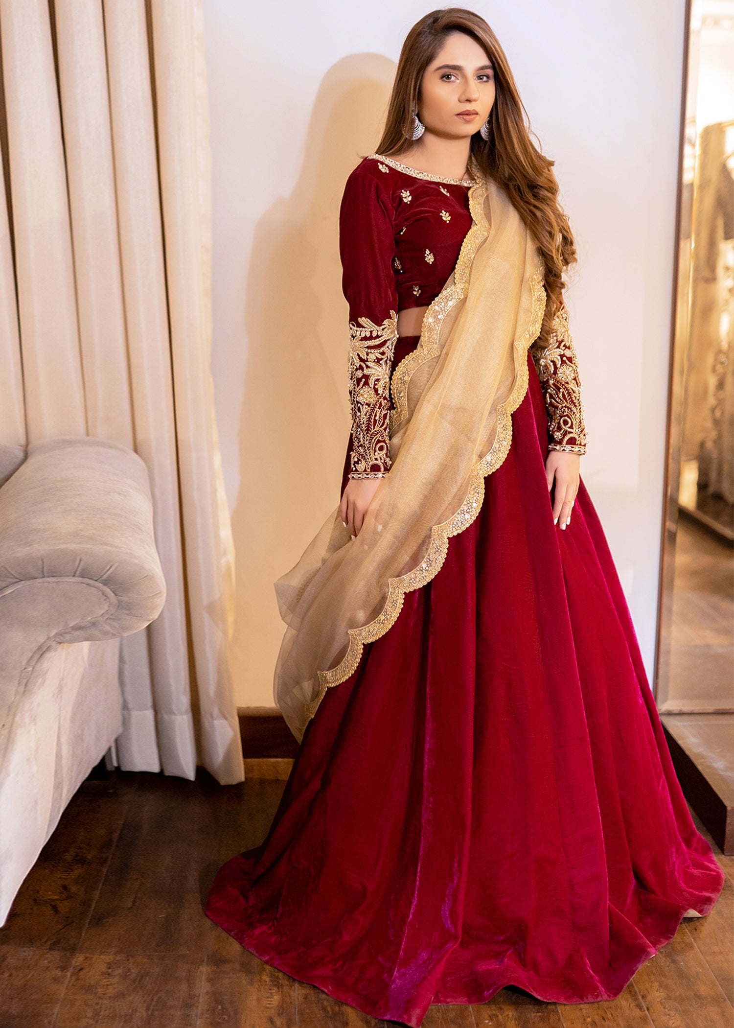 Pakistani Red Embroidered Velvet Lehenga Choli (3-Piece) - Image 2