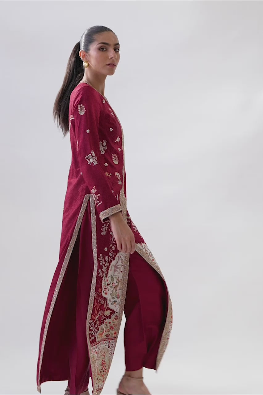 Pakistani Crimson Embroidered Jamawar & Silk Jacket Set (2-Piece) - Image 6