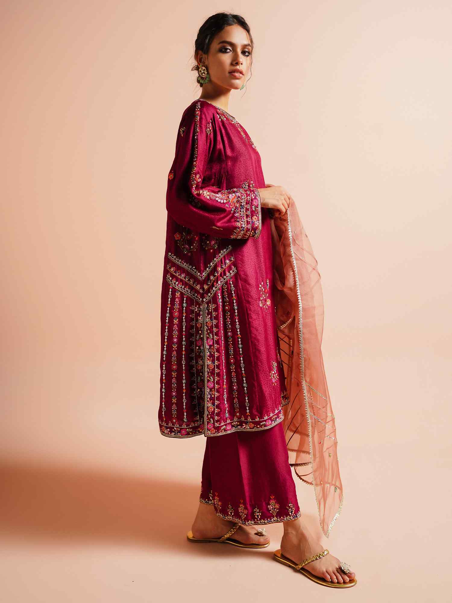 Pakistani Crimson Zardozi Jamawar Salwar Kameez (3-Piece) - Image 3